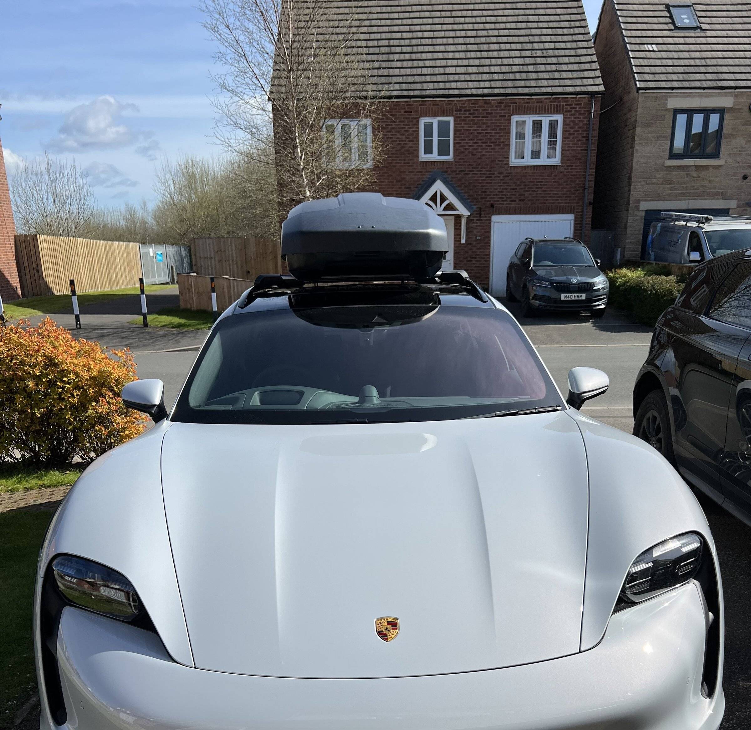 Porsche Taycan Thule WingBar Options 1650660280654