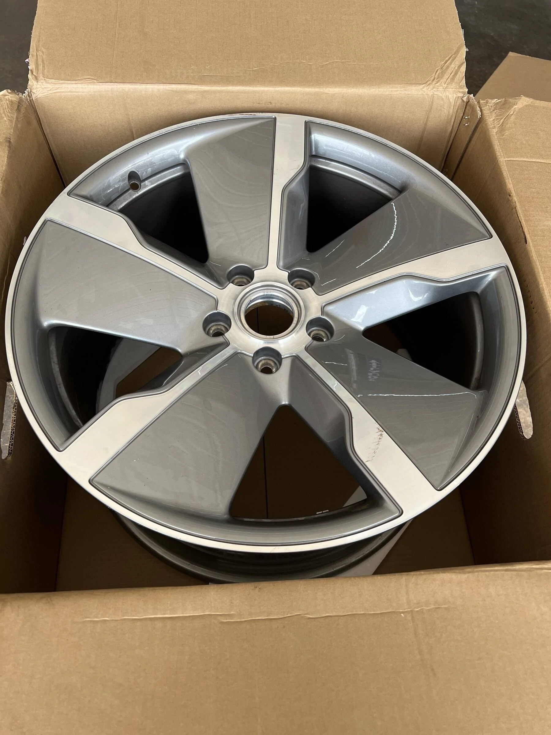 Porsche Taycan Feeler 21" Taycan Exclusive Design Wheels 4j2aPk