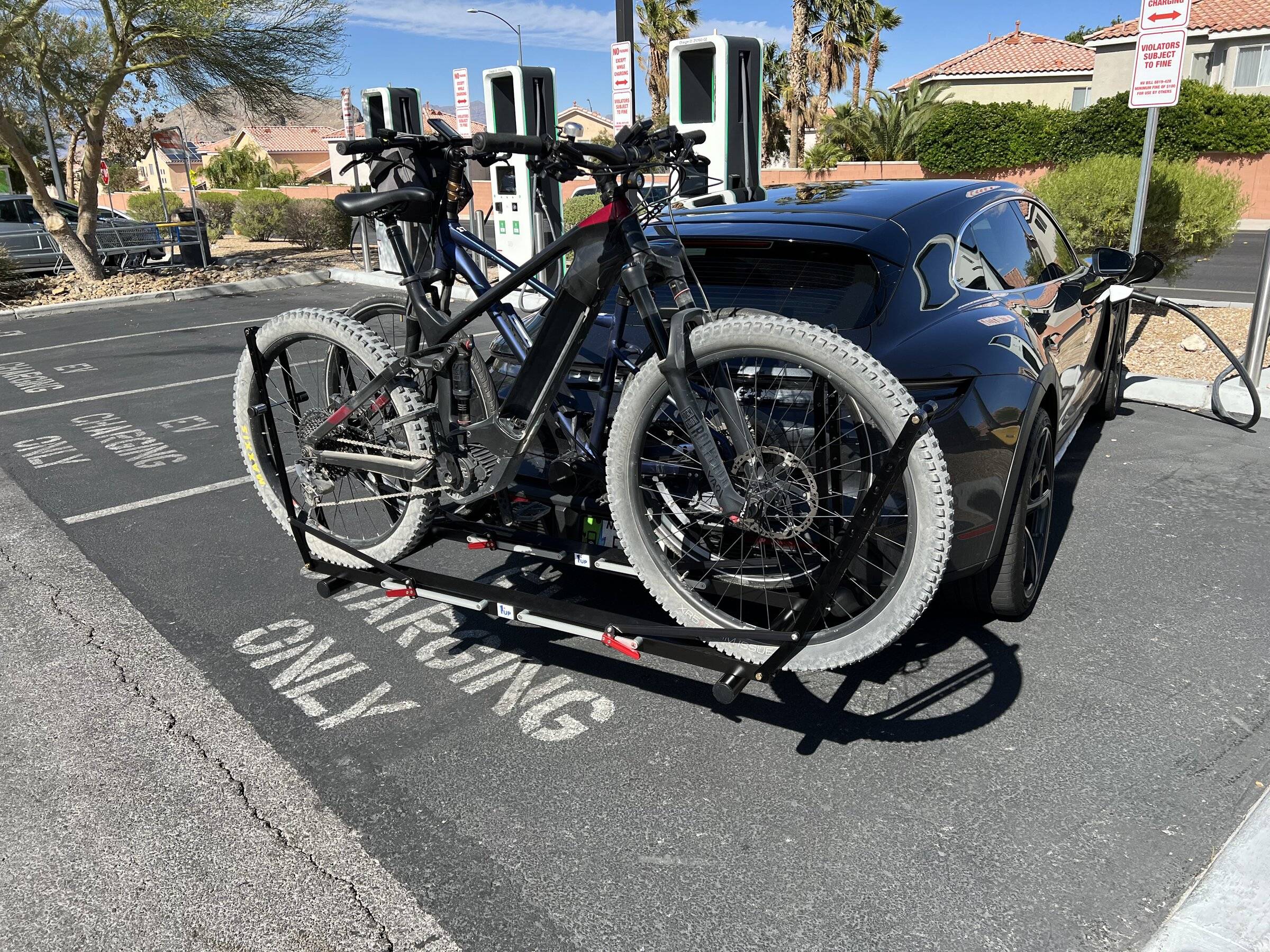 Porsche Taycan The alternative bike rack EF99B326-17DC-4E04-9001-F802FEFE68F0