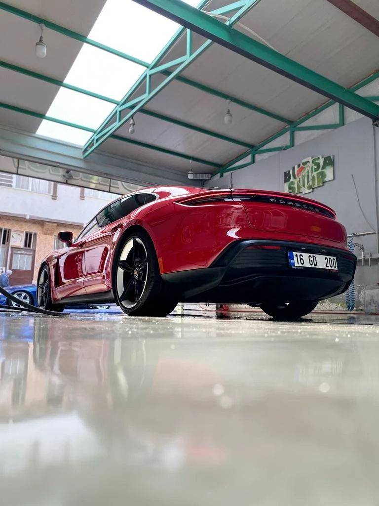Porsche Taycan CARMINE RED Taycan Club IMG-20220428-WA0023