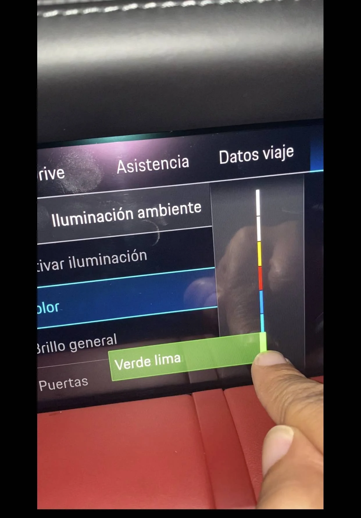 Porsche Taycan Ambient ligth Dynamic option dont appear 57A42EE8-5713-45F3-89D6-9DBCA551DBAD