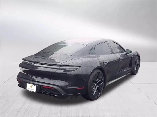 Porsche Taycan Anyone painted their 20s black? 4574B8B2-B9A2-4585-ACF1-D7A5538E3A95