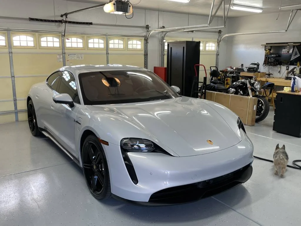 Porsche Taycan ICE GREY Taycan Club 8DA5CD9B-9A62-4B44-AB35-219E57B605CD_1_105_c
