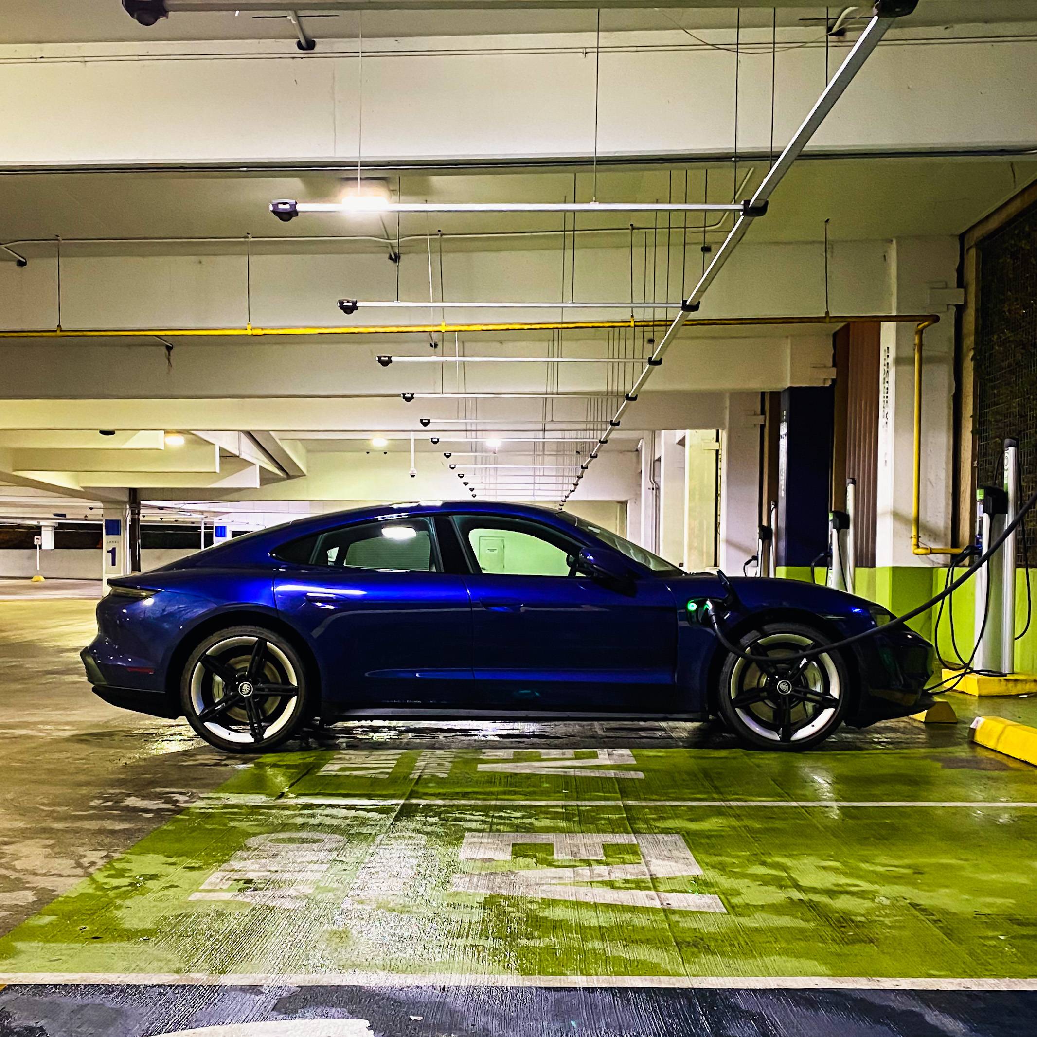 Porsche Taycan Taycan 4S Road Trip Experiences w/ Performance Battery IMG_8555