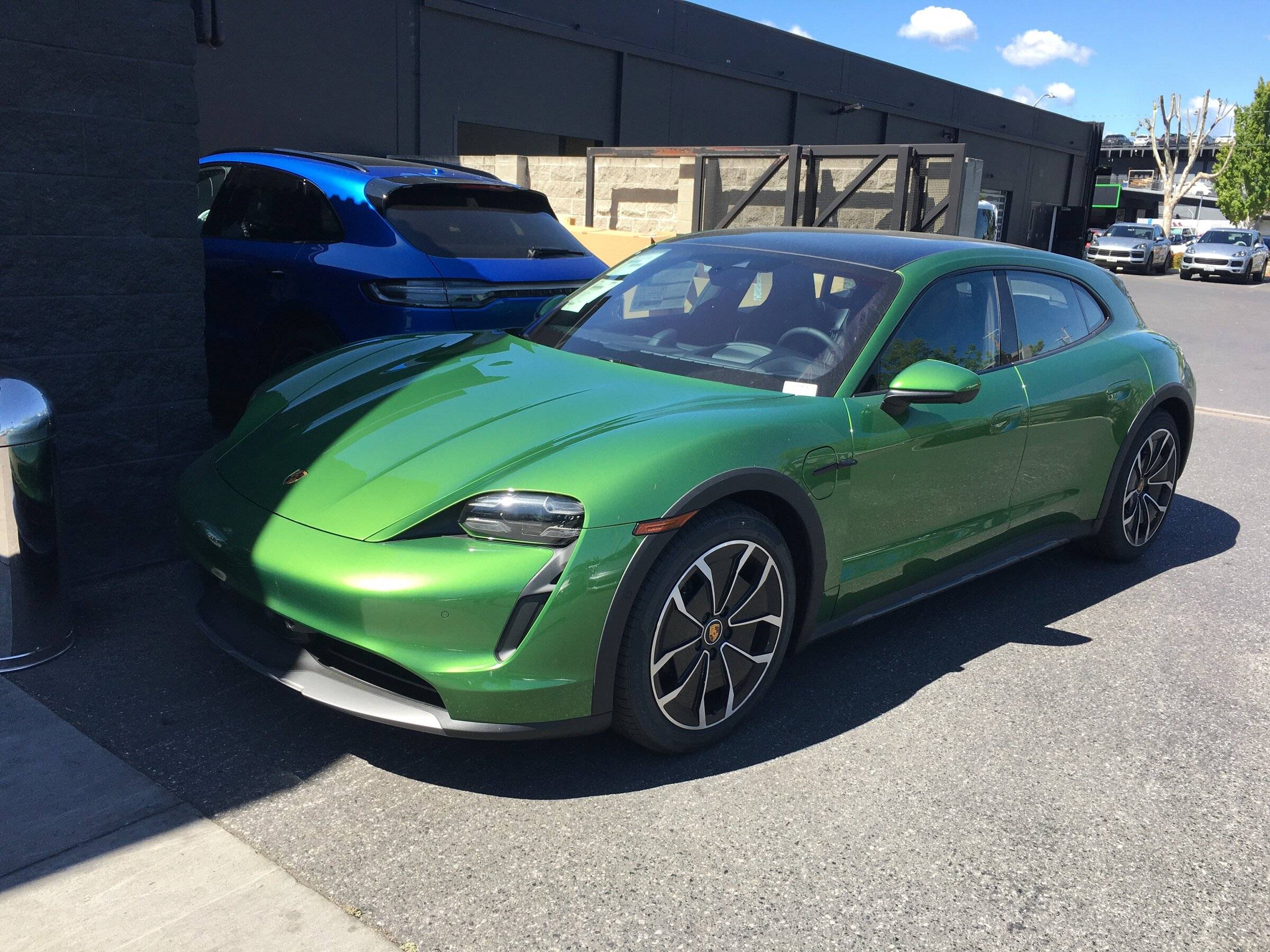 Porsche Taycan Definitive Cross Turismo Delay/Stop-Order/Held in Port Thread IMG_0739