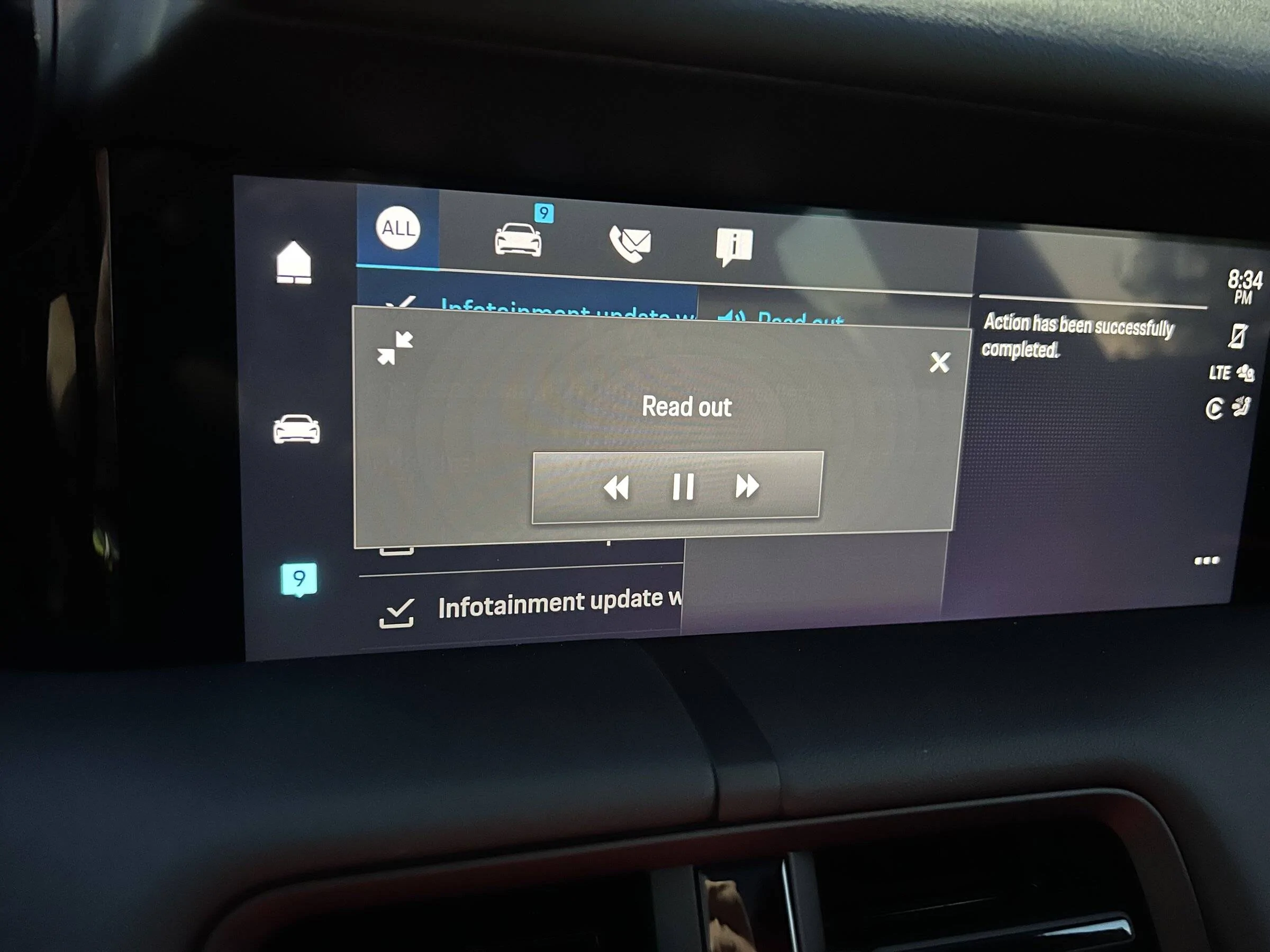 Porsche Taycan [PCM Bug] - Update display fails to convey useful information F13775CA-3DC2-4E33-87F4-CAF327E9A110