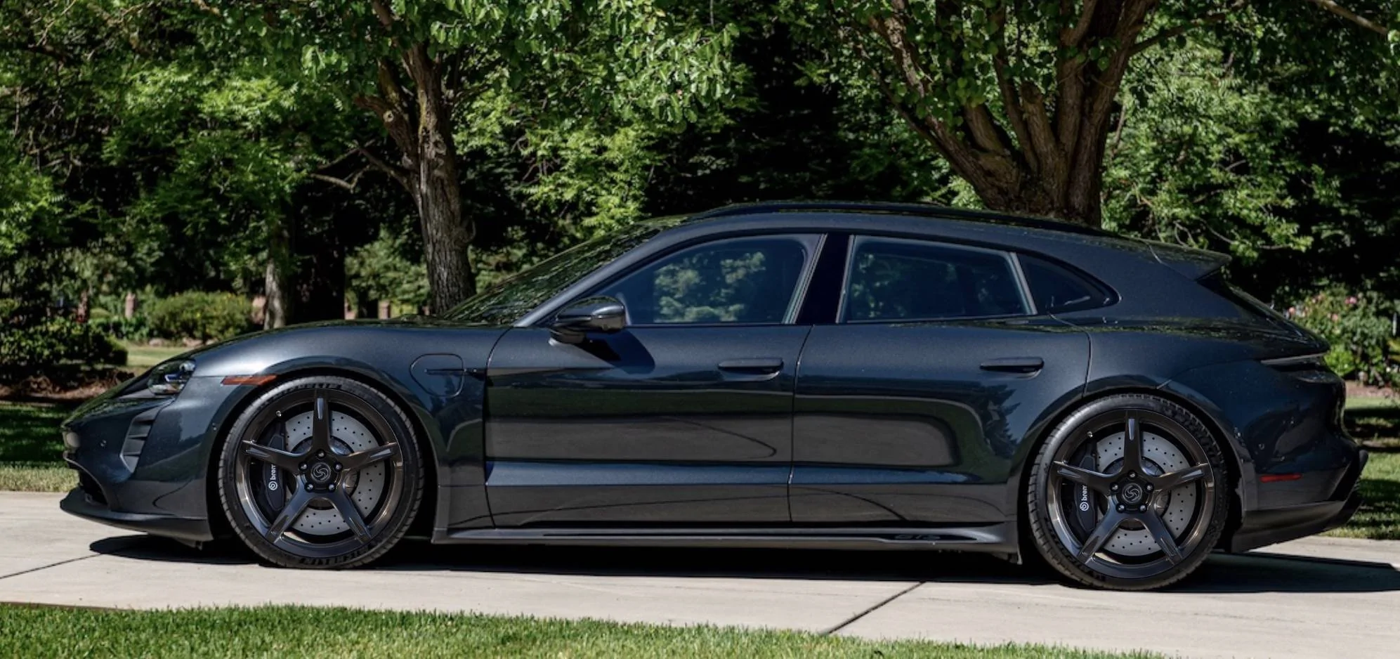 Porsche Taycan Signature Wheel - Now Here For The Taycan! 5A38366E-092A-4F0C-822F-EA801B2E7A78