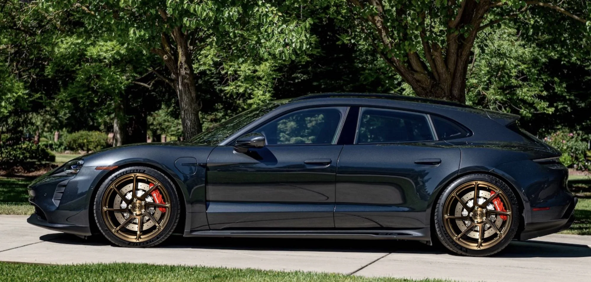 Porsche Taycan Signature Wheel - Now Here For The Taycan! 4511D4A0-3B7A-4061-91A0-468708AD50D6
