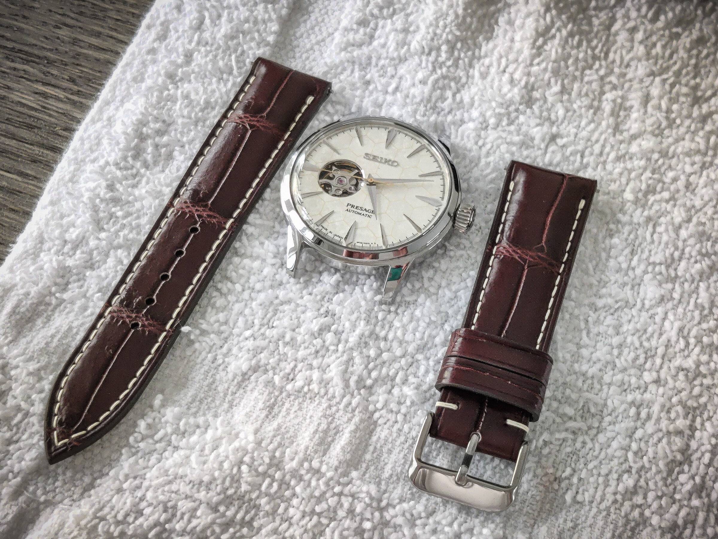 Porsche Taycan Watch collectors - let's talk watches here! PSX_20220521_165543