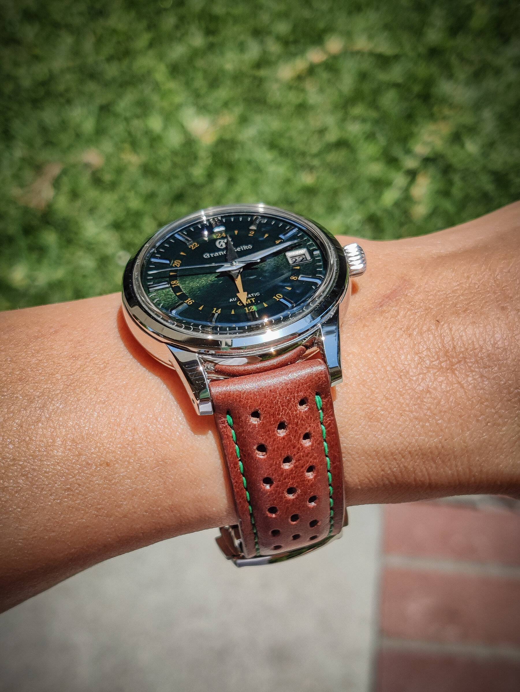 Porsche Taycan Watch collectors - let's talk watches here! PSX_20220522_122742