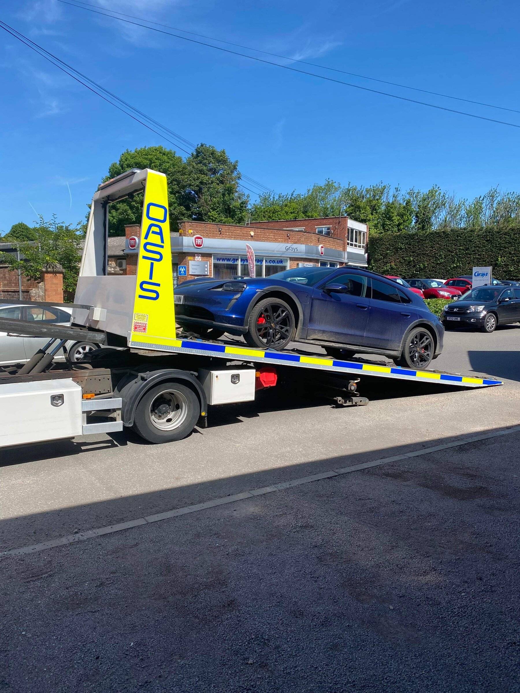 Porsche Taycan Lasted 9 days (Panoramic roof) 4E77E20A-BBB6-44D2-8619-B71960FEBF00