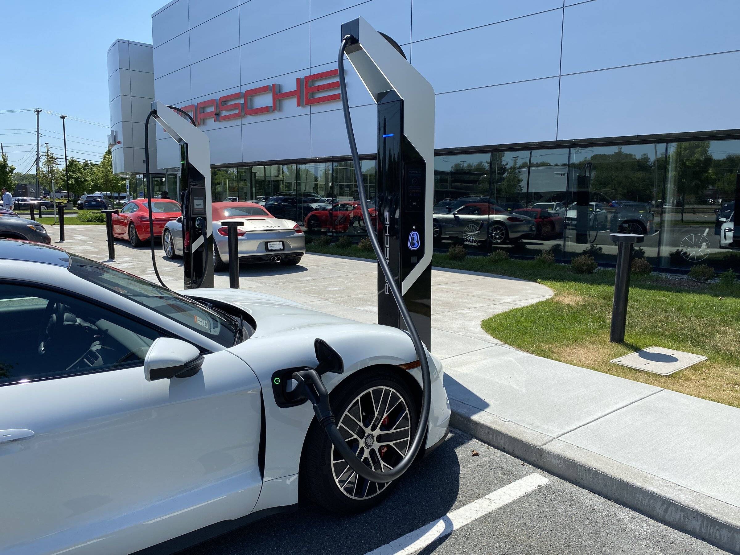 Porsche Taycan More Porsche Turbo Chargers Stations appearing at US dealerships 9BEFC58A-E3D1-476A-A11B-926C86DC487F