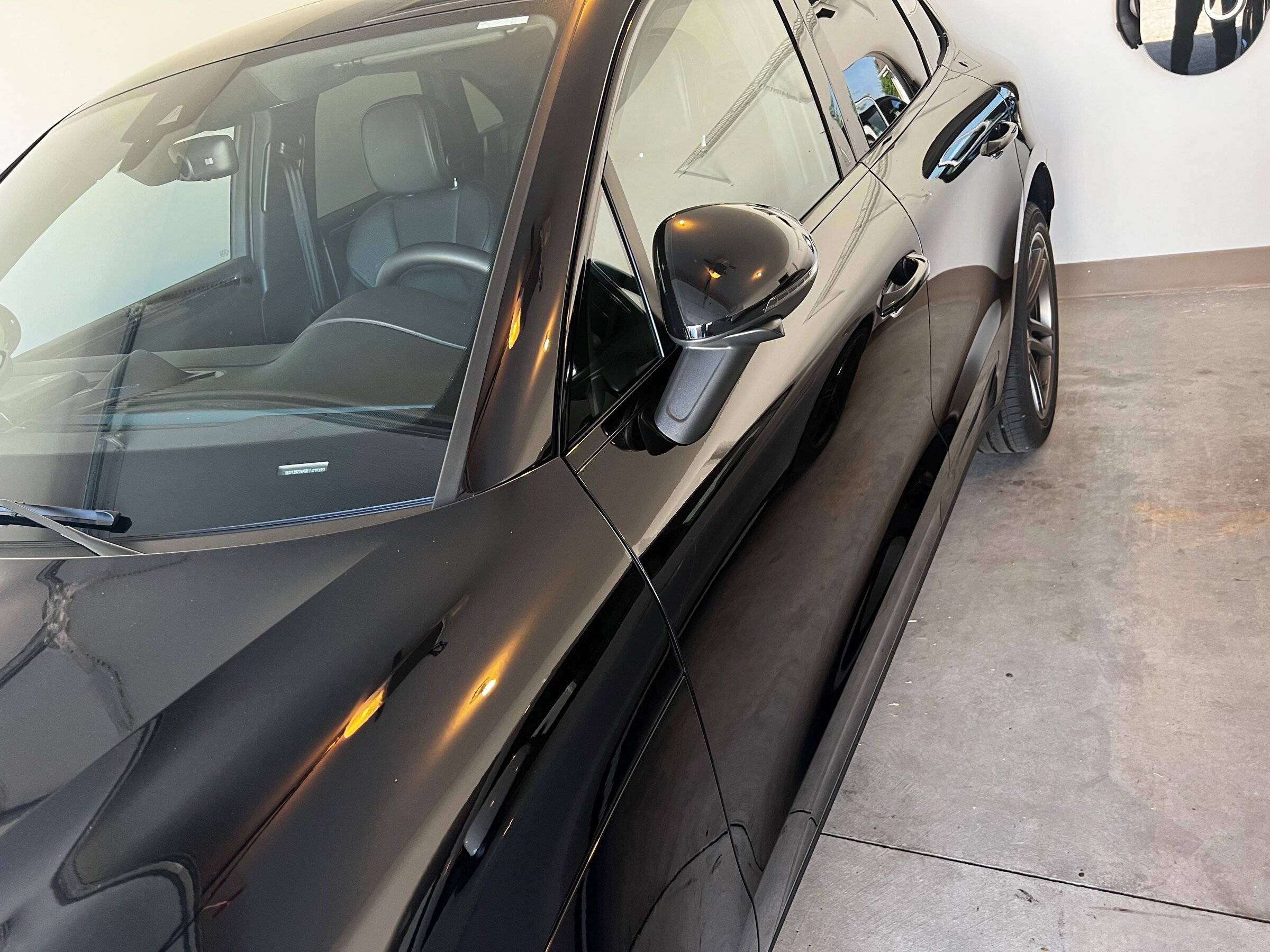 Porsche Taycan Standard Black vs Jet Black Metallic (any images of those next to each other?) IMG_4764