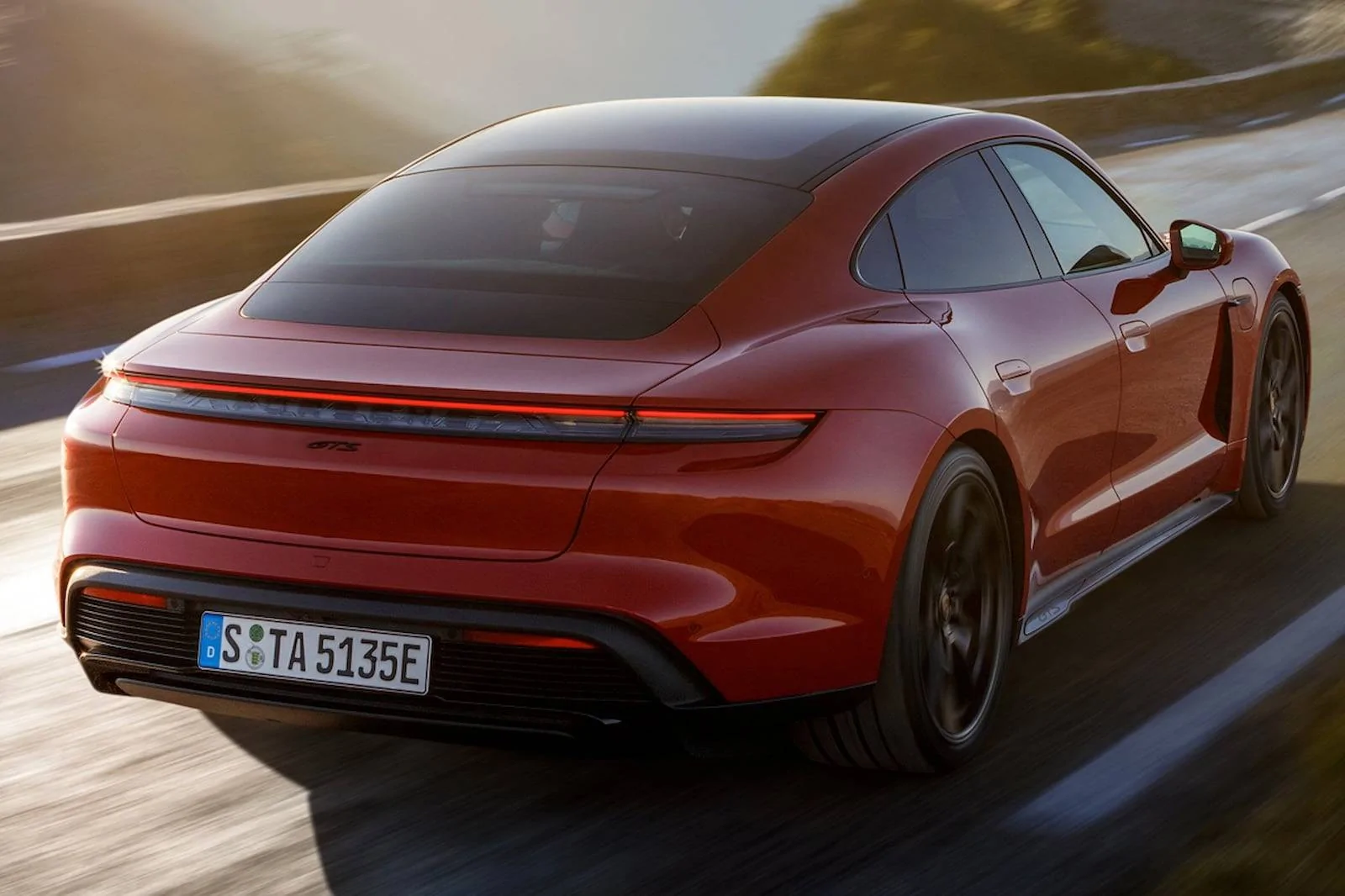 Porsche Taycan Rear typography opinion poll 4A634CF2-0D14-45C7-82E8-7B2FC2463857