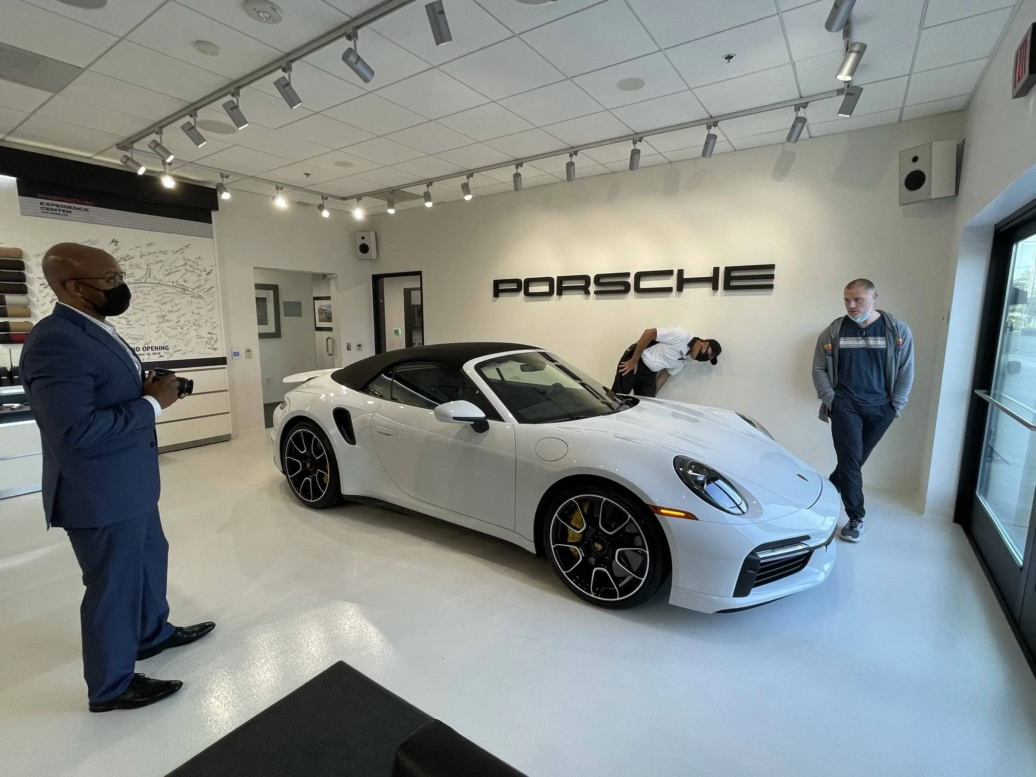 Porsche Taycan Recent experiences with PEC LA Delivery? EA086AD9-6445-4203-8AB3-530D9F9F5FAD