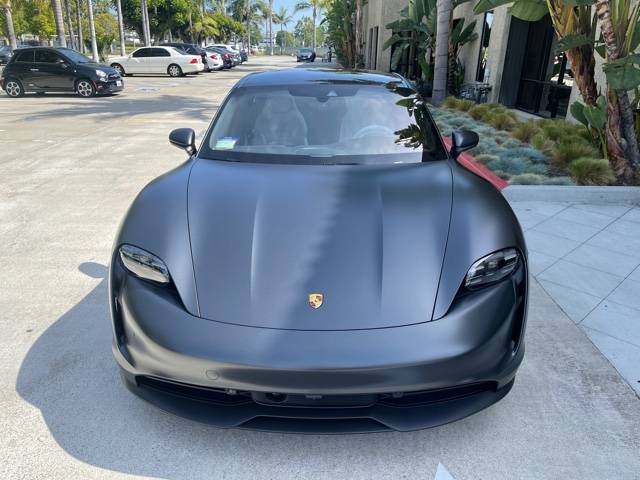 Porsche Taycan VOLCANO GREY Taycan Club CE8B24DF-50B2-4A33-87DD-0CD4519F1D6E