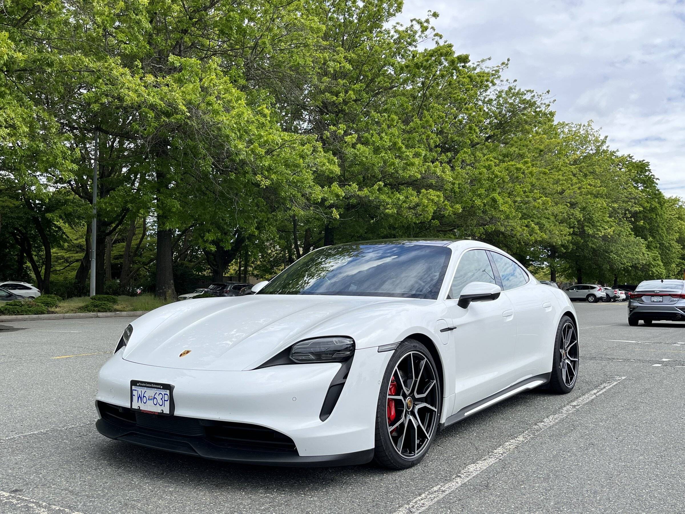 Porsche Taycan MY2020 Taycan 4S 8E772FD2-4AAF-4E40-9A37-47D4073A243B