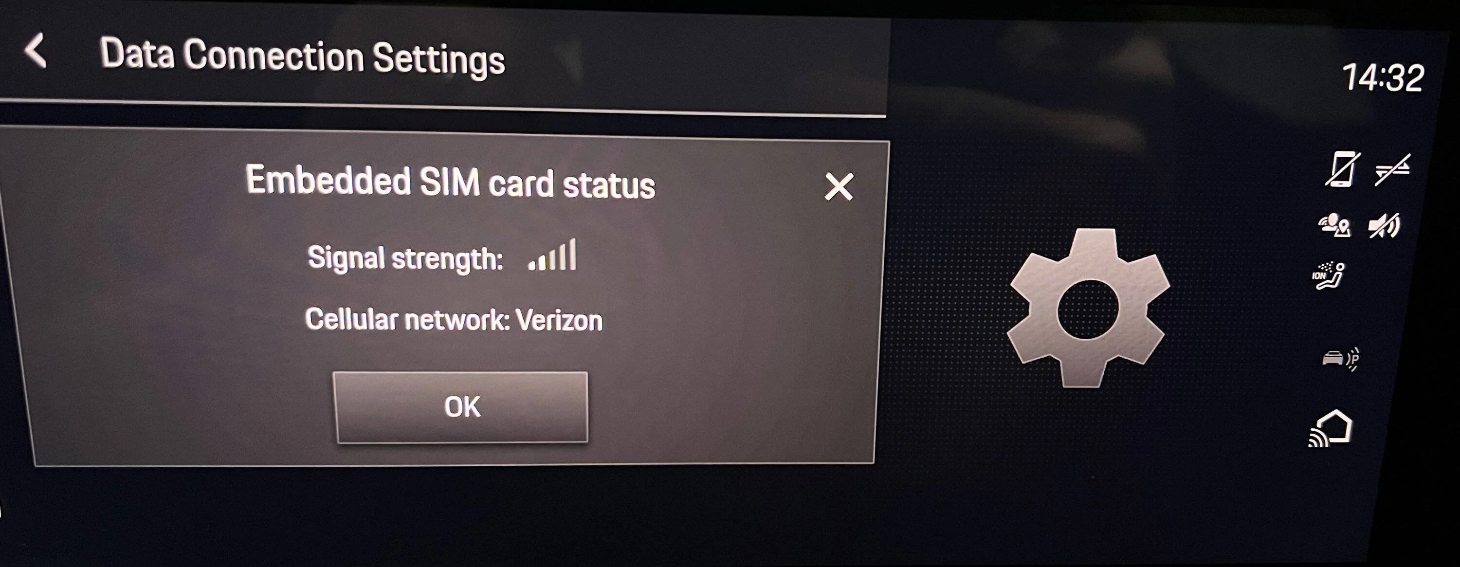 Porsche Taycan No data connection and no remote features (22 TTS) IMG_1300