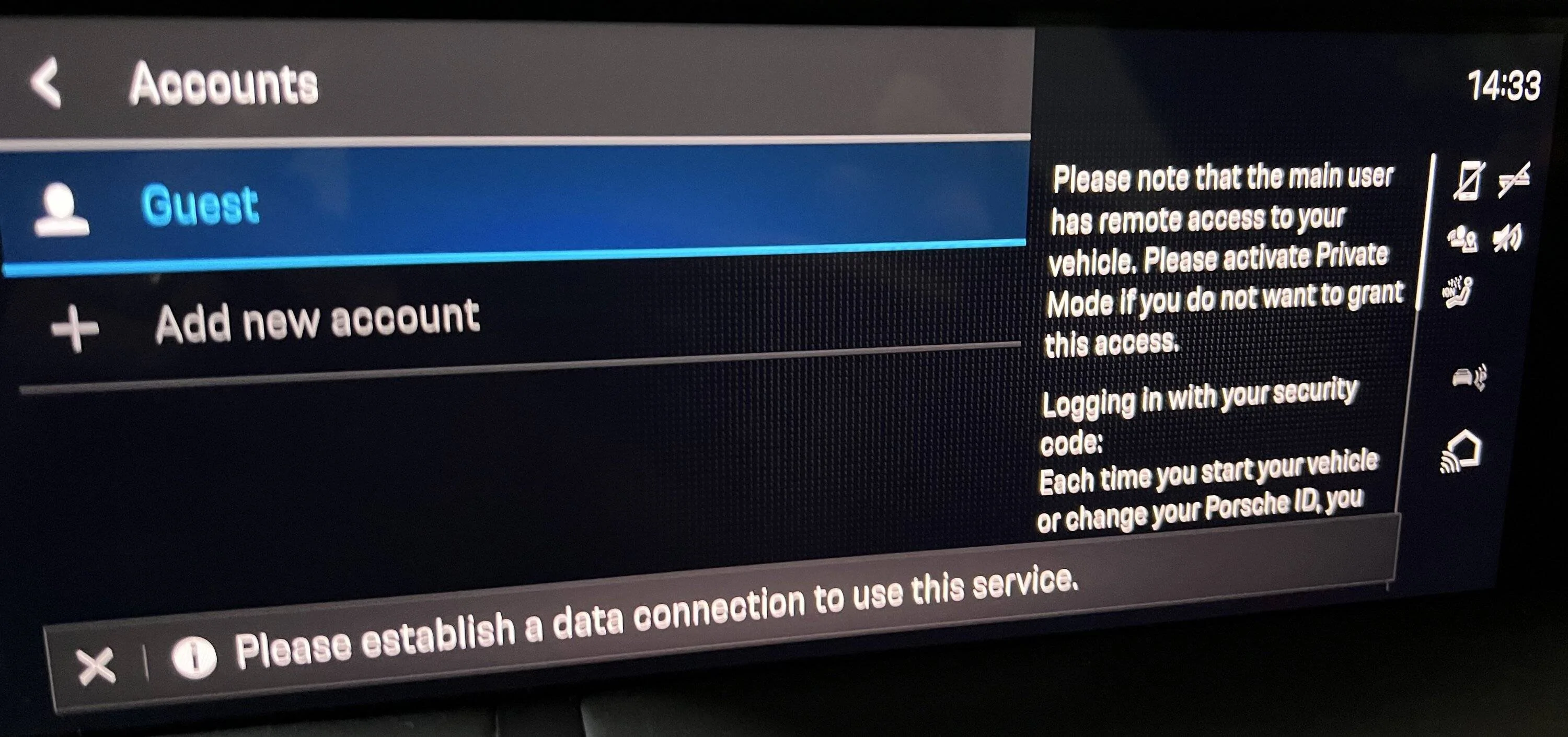 Porsche Taycan No data connection and no remote features (22 TTS) IMG_1302