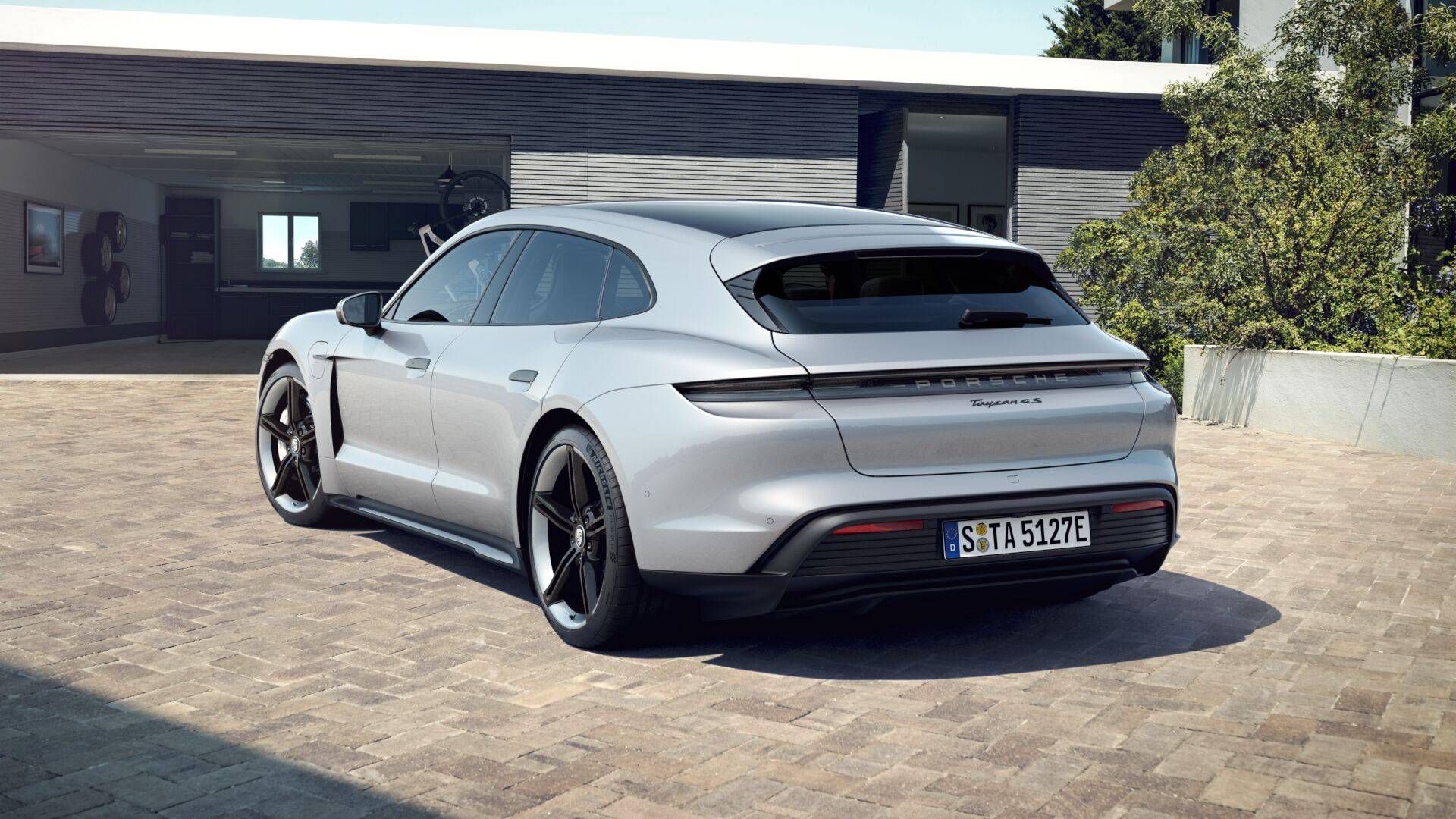 Porsche Taycan Matching wheels to Carmine Red or Ice Grey 4S ST grey