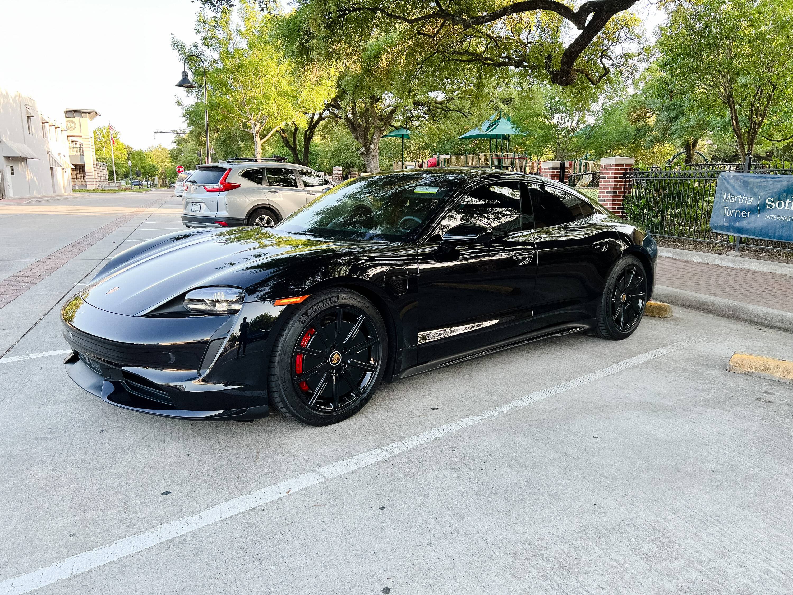 Porsche Taycan June 2022 Deliveries 2B22B492-C47B-416E-8FFC-15316555654A