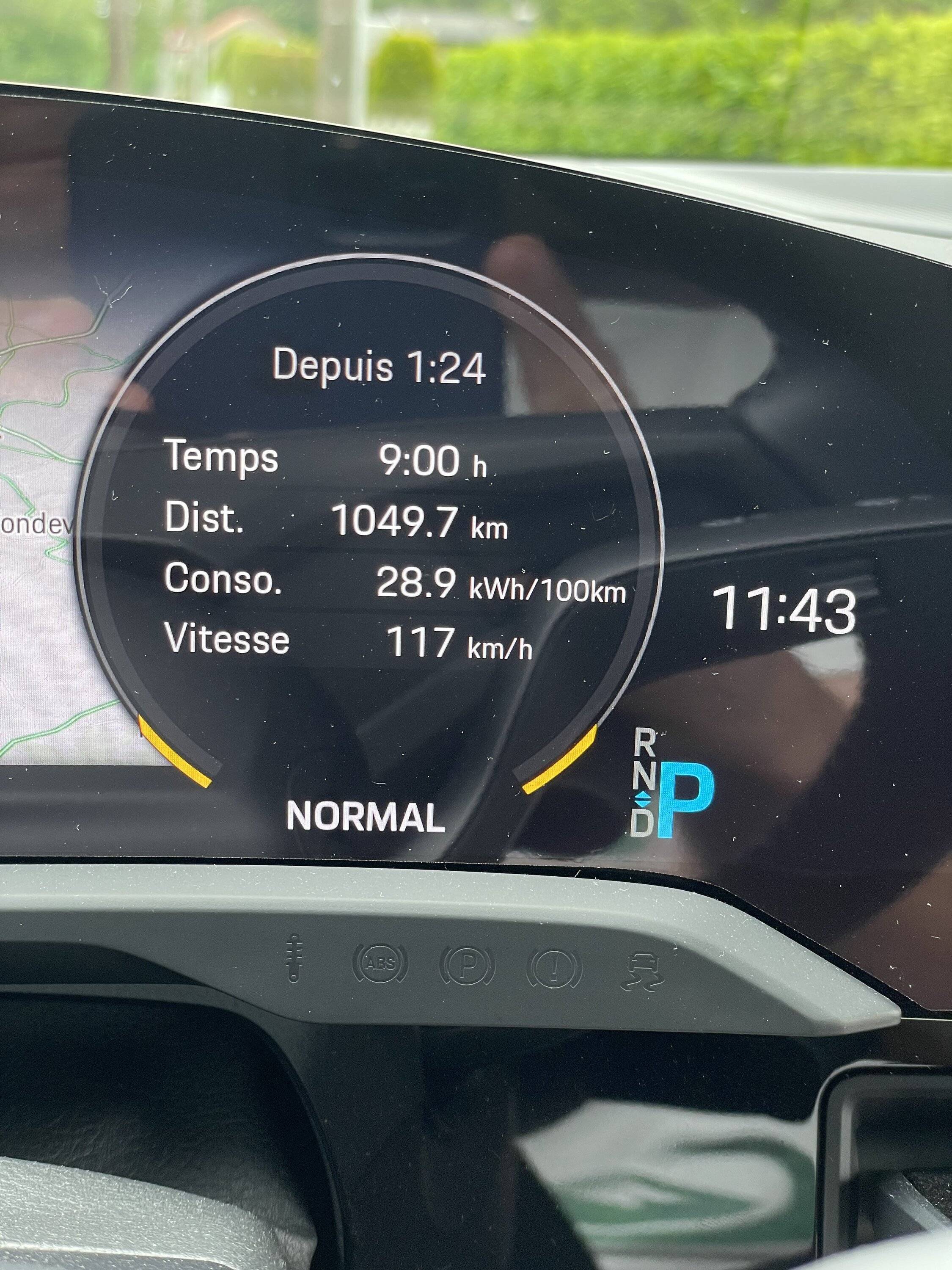 Porsche Taycan 271 miles!  100% charged. What’s your range shown? 2BDDF0CA-FD2D-4541-95D7-0868F5F48393
