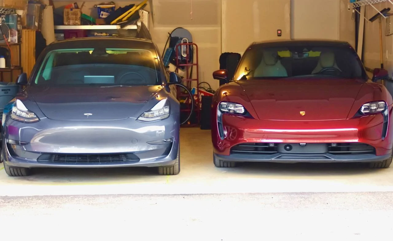 Porsche Taycan Track comparison: Tesla Model 3 Performance vs Taycan 4S _2022 06 FOTO - 1 (2)