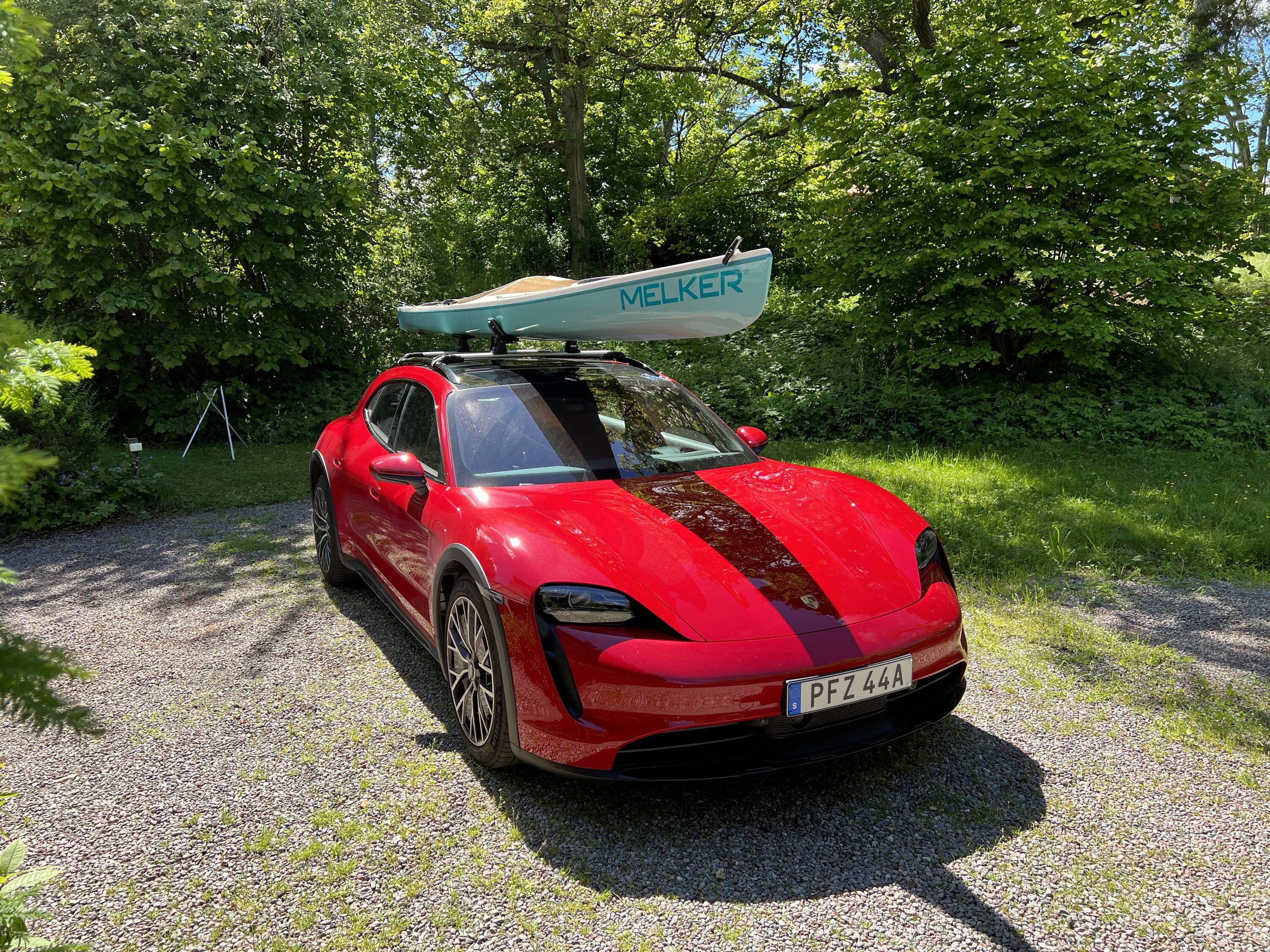 Porsche Taycan CARMINE RED Taycan Club IMG_0909.JPG