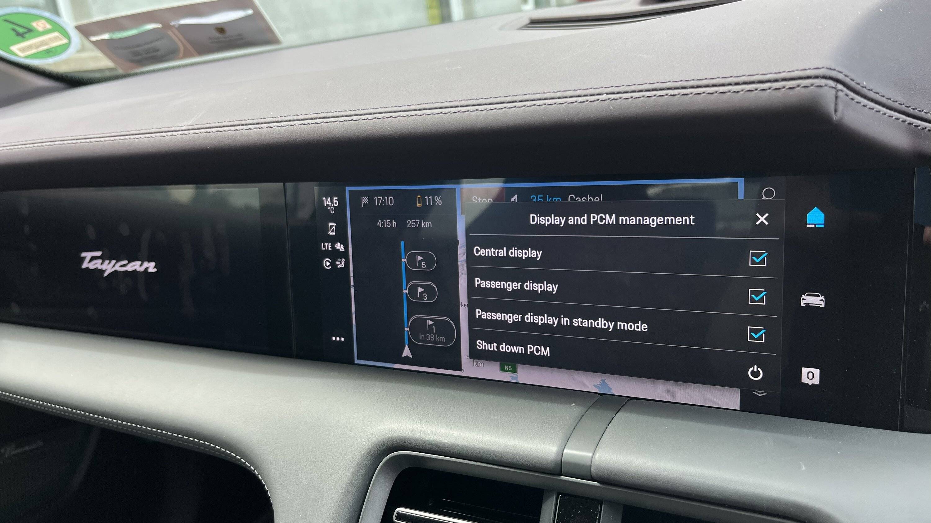 Porsche Taycan How do I get Passenger display ON 0D195857-1FD4-4F04-84AF-01707E3DC158