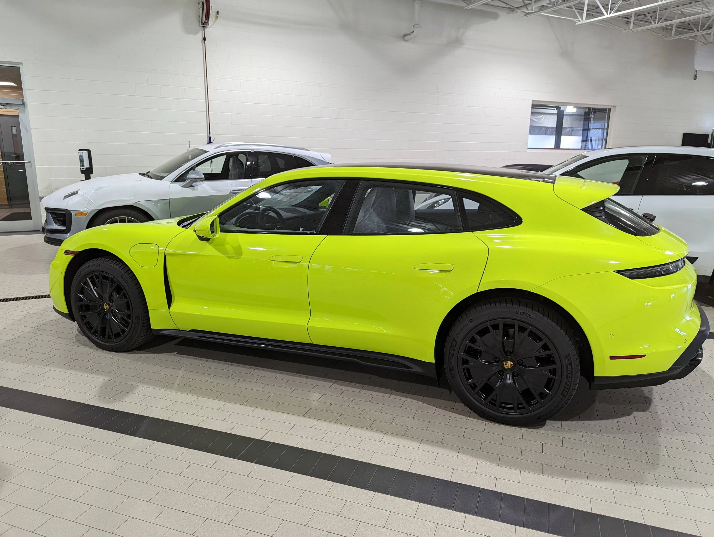 Porsche Taycan 🎨 PTS: PAINT TO SAMPLE Taycan Club & Photos Thread PXL_20220618_150728006