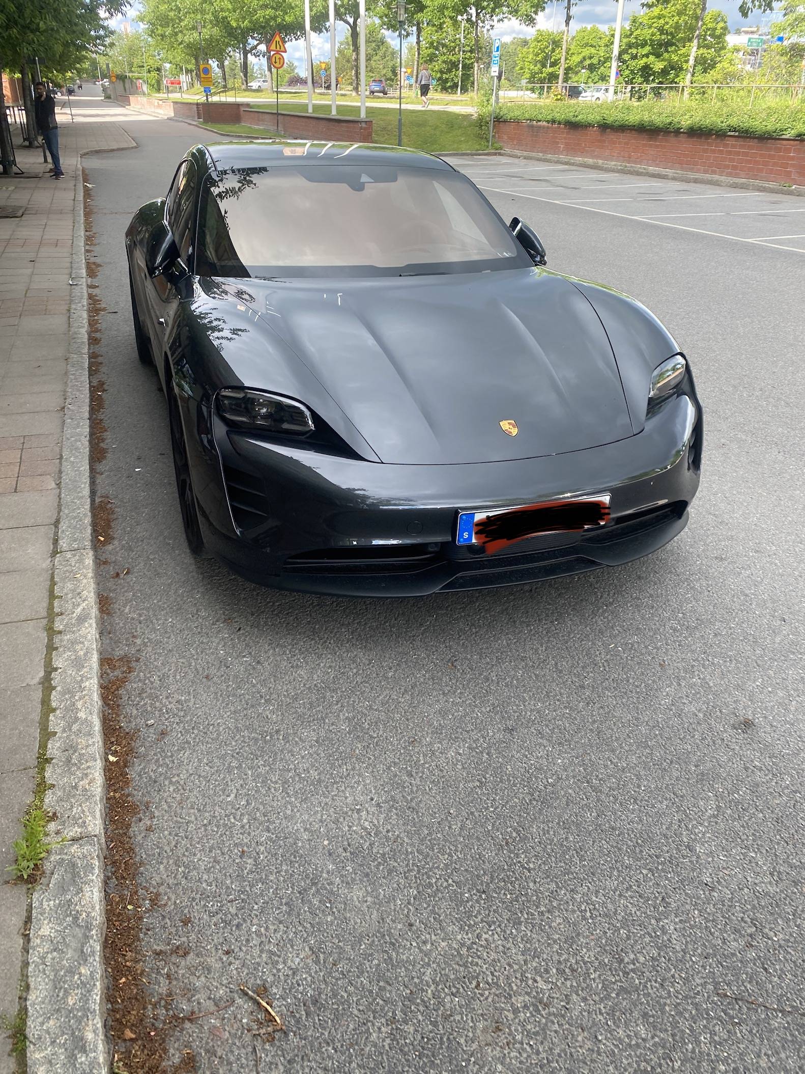 Porsche Taycan GTS ST is here! 2E8D1DA7-4D5E-4618-8211-5B8A422F8413