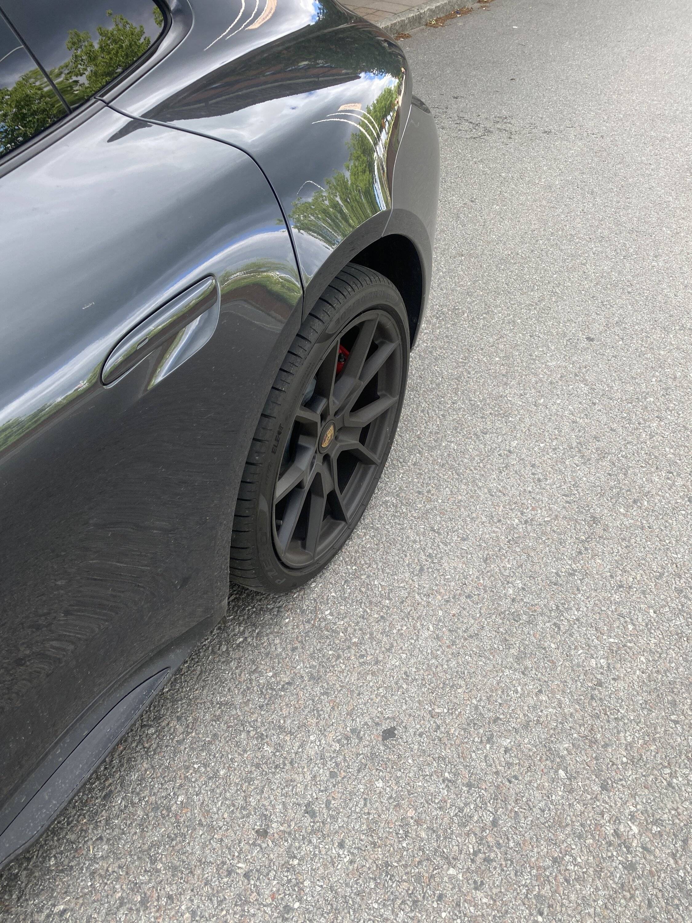 Porsche Taycan GTS ST is here! B6B3EC44-EDFA-44BD-BAEA-075A4F02D74E