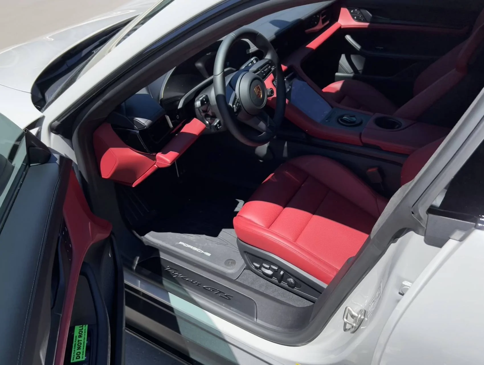 Porsche Taycan My GTS Sedan is delivered now ! 1E17E062-5D1D-4B90-8AC1-94DE49C04DB2
