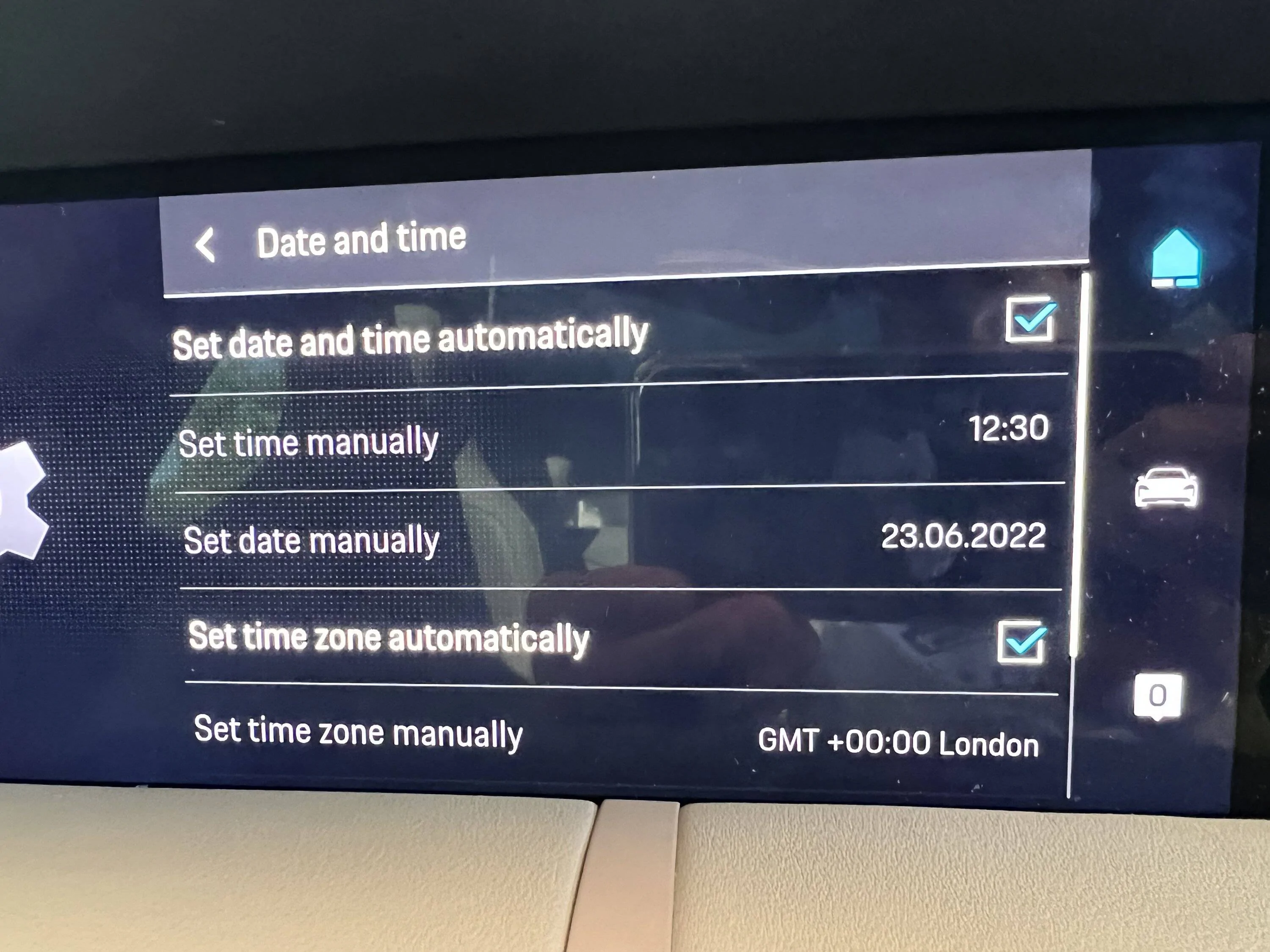 Porsche Taycan Post 12v drain - how to sync clock / time setting? A1DB688E-E65D-40BB-B62A-4B8353FA3E62