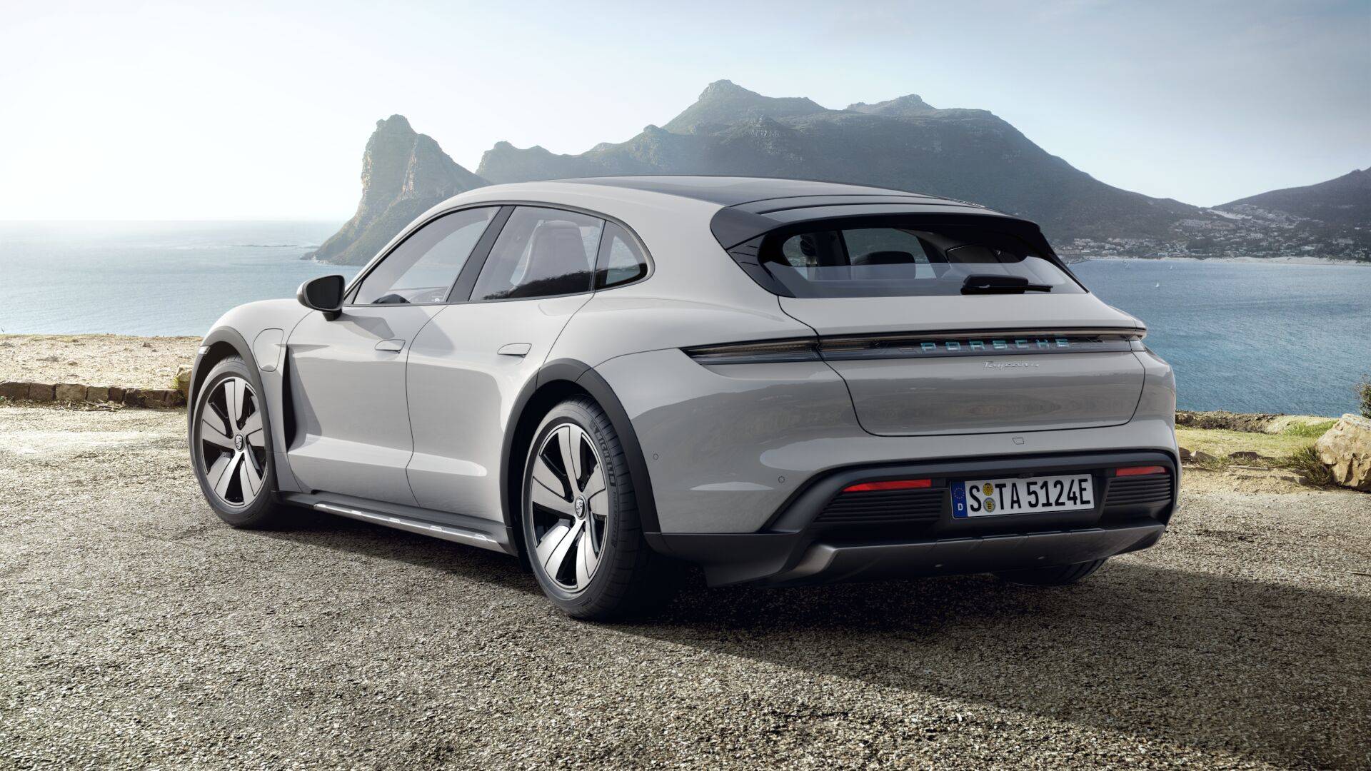Porsche Taycan CHALK Taycan Club 2