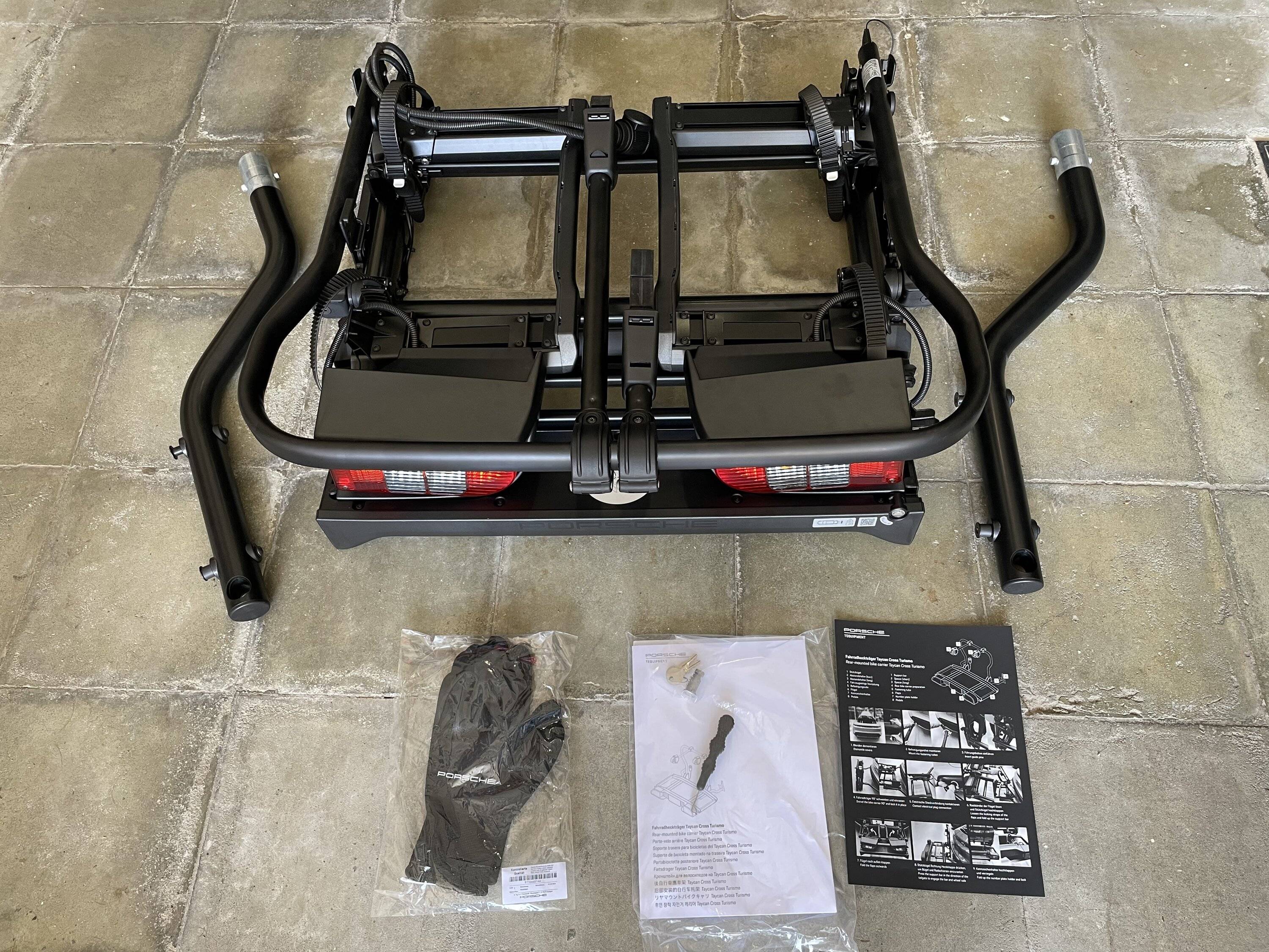 Porsche Taycan Porsche Bike Rack (step by step picture of the installation) 43250CEC-C57F-46EB-9143-543C902DDB95