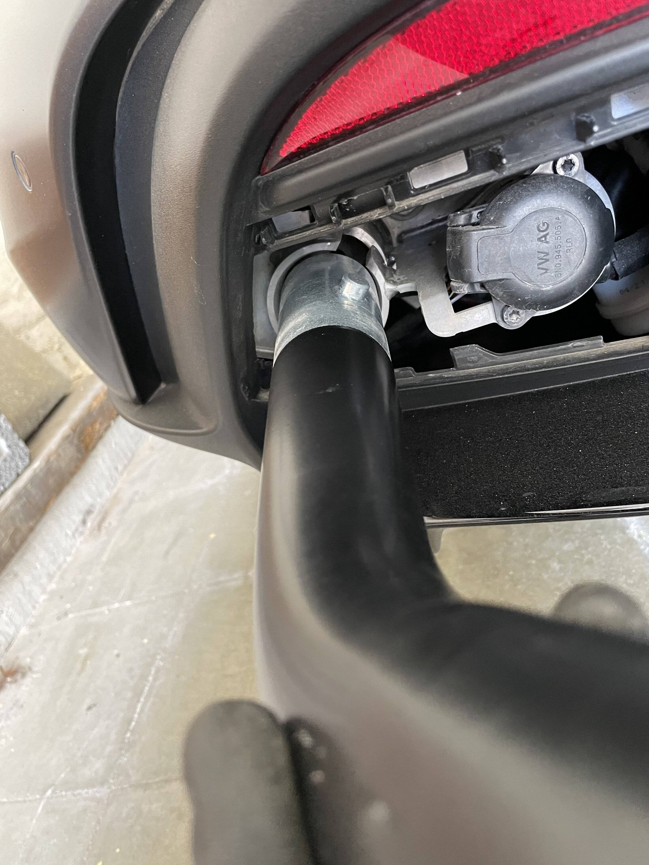 Porsche Taycan Porsche Bike Rack (step by step picture of the installation) CAC3C835-688A-4C35-B5FE-15B6F51FD390
