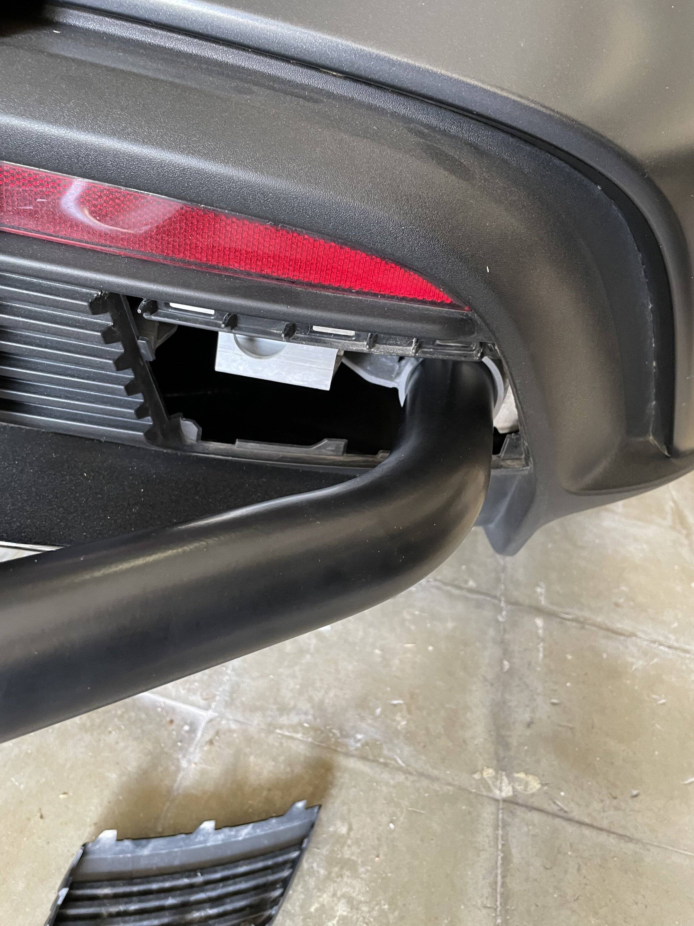 Porsche Taycan Porsche Bike Rack (step by step picture of the installation) C32772B5-FC1D-4329-900C-1EDD70281E09