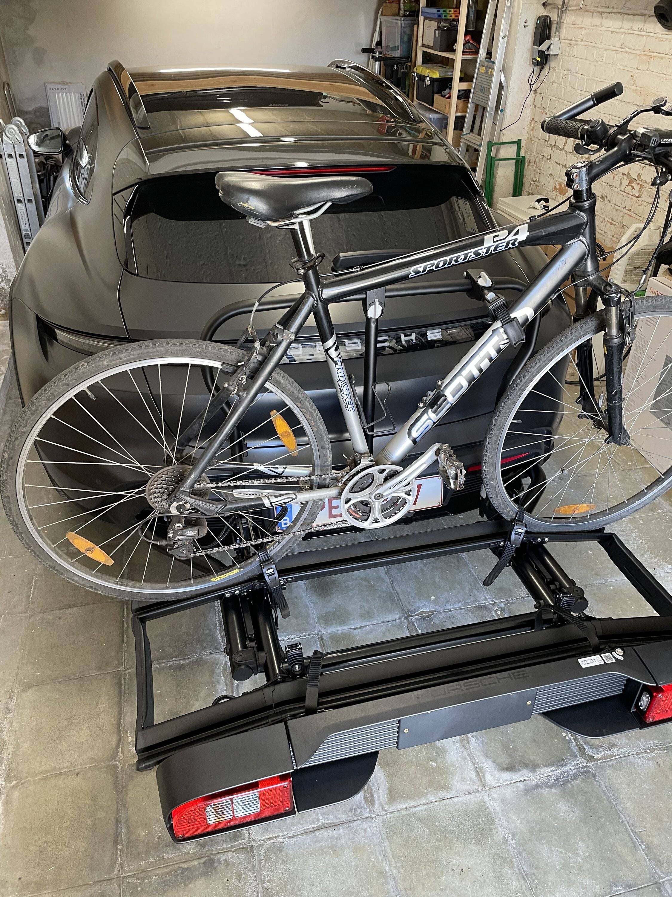 Porsche Taycan Porsche Bike Rack (step by step picture of the installation) A39EF981-423F-4FDE-B640-BE70BF671F76