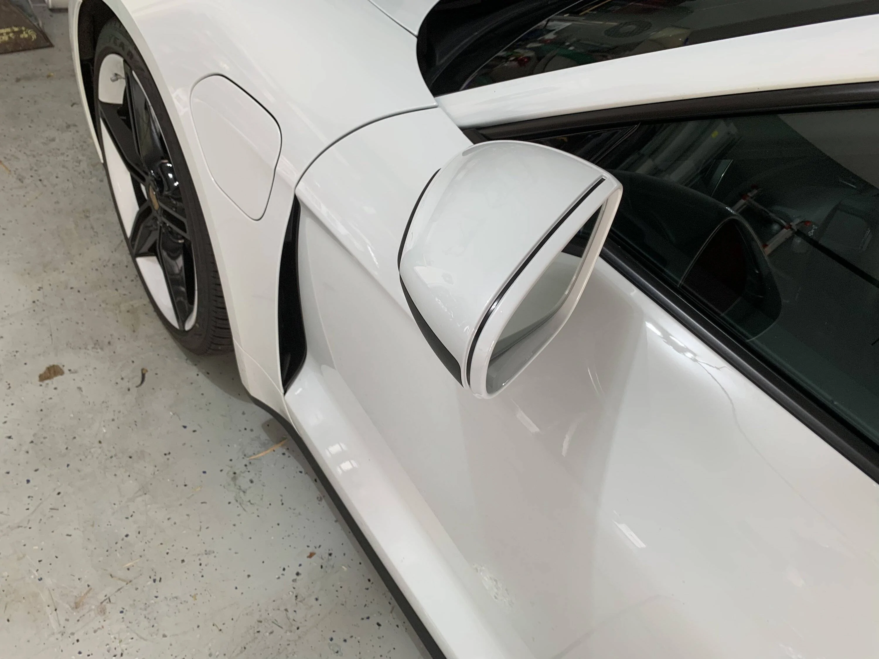 Porsche Taycan Small Side Mirror Mod C1E77692-4705-44A6-8E9A-A1A977E75DE1