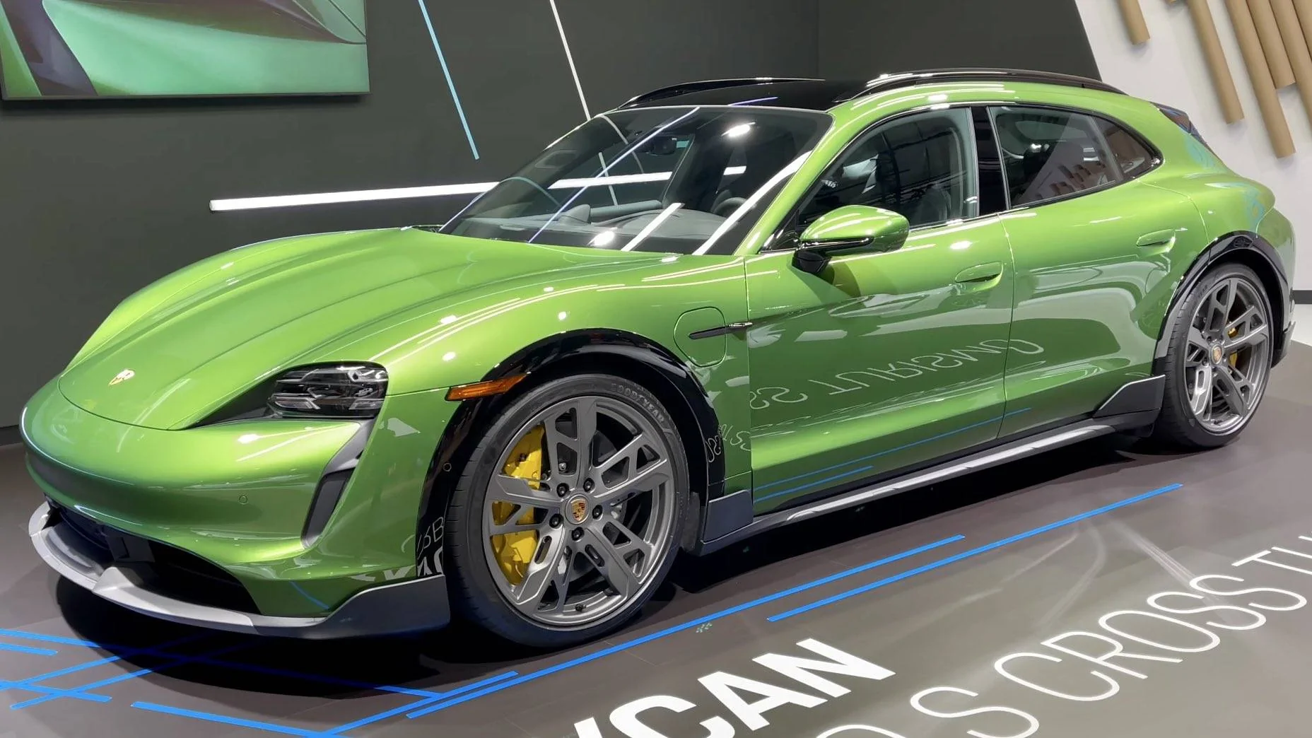 Porsche Taycan Is this too much!? My 4S CT spec FFlRYjCVgAIa099