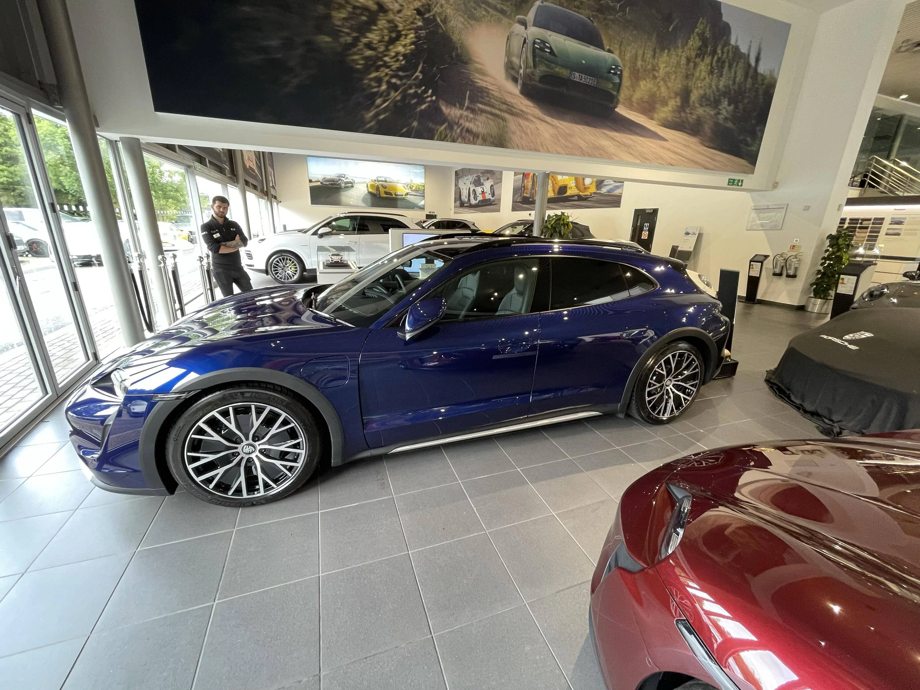 Porsche Taycan All delivered - wow what a car tempImageikfiBA