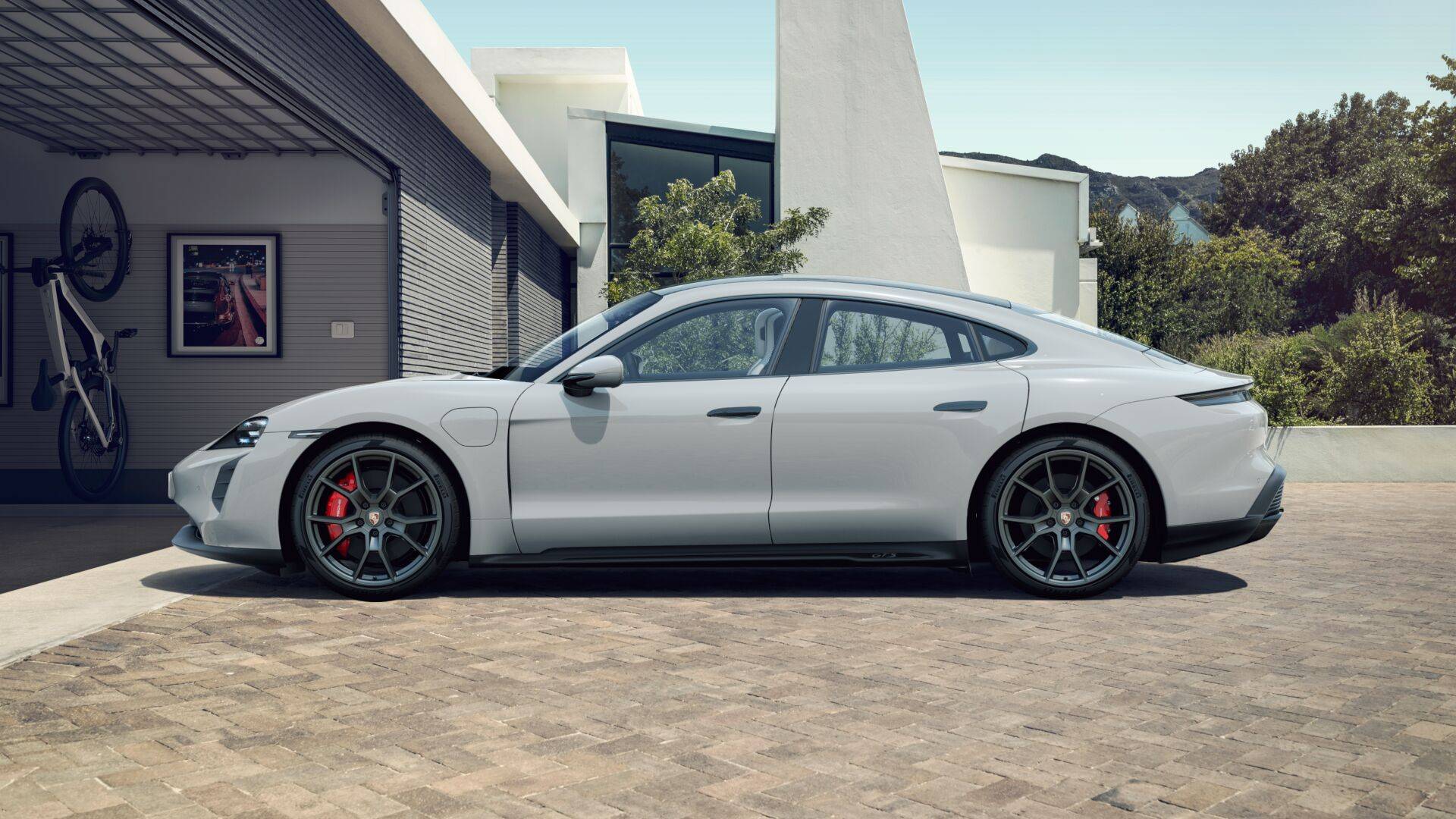 Porsche Taycan Torn between 2 interiors... Help me decide! iris-7