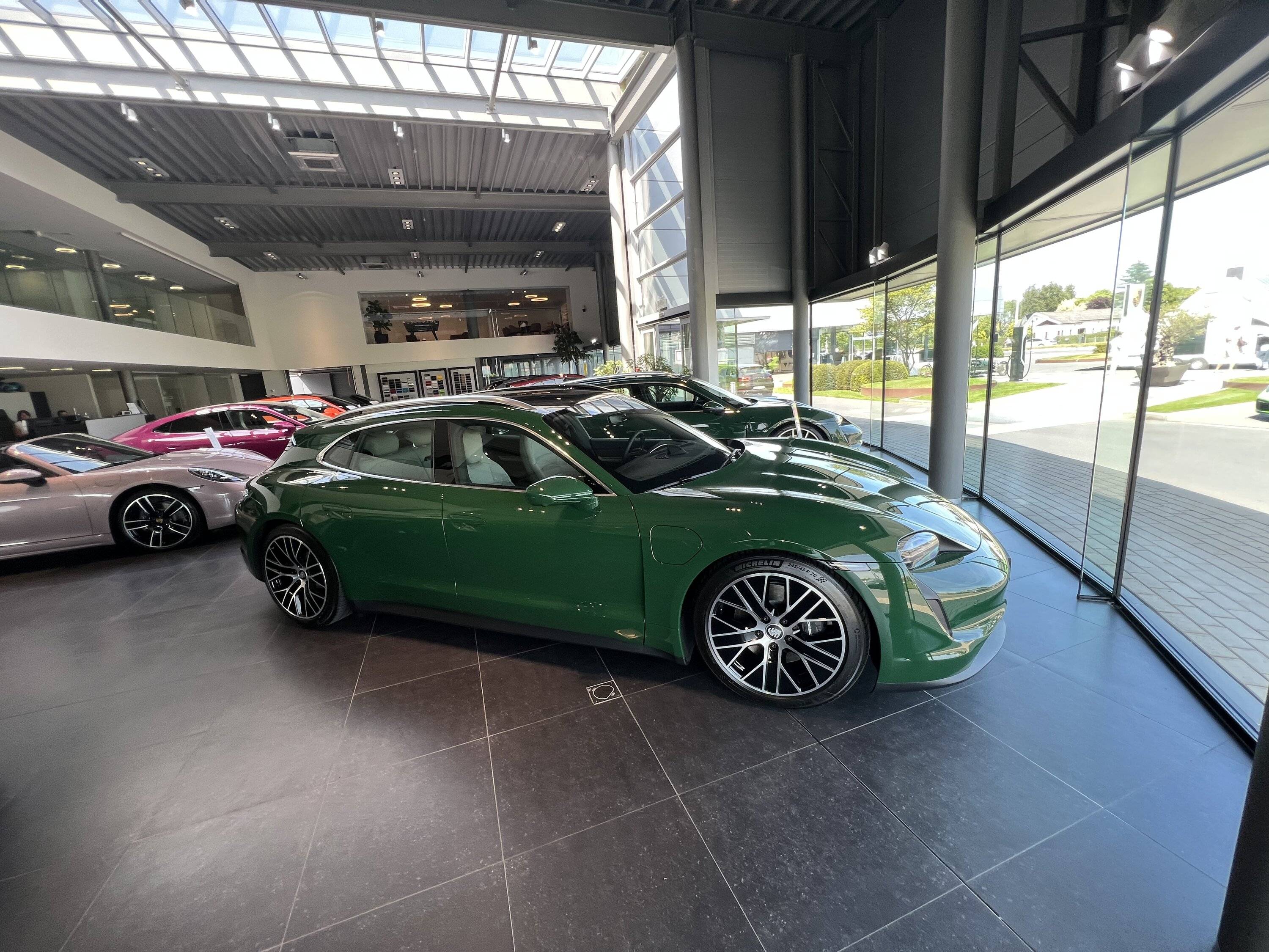 Porsche Taycan 🎨 PTS: PAINT TO SAMPLE Taycan Club & Photos Thread E657BCC5-7983-4017-A1D0-EE4736710E08