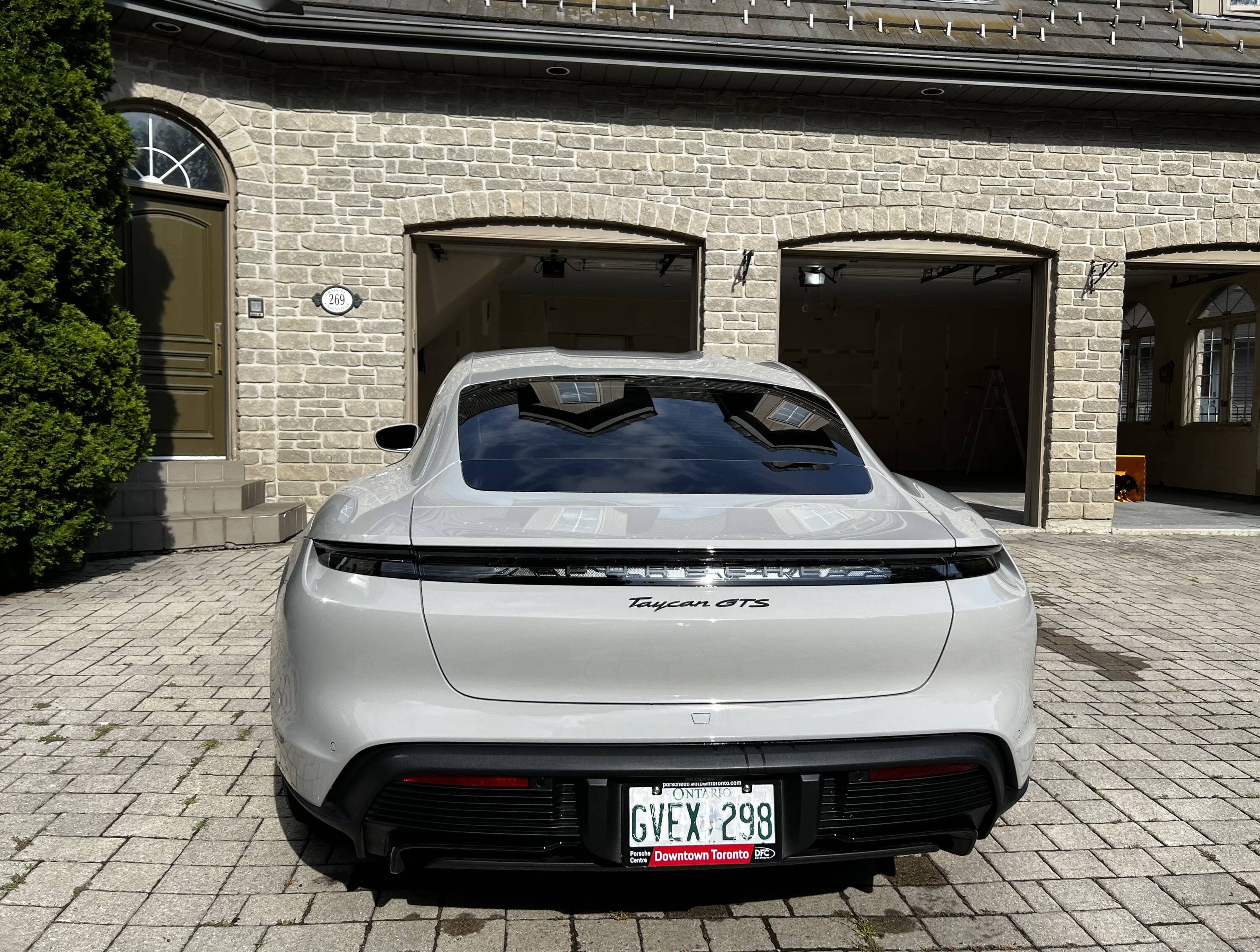 Porsche Taycan CHALK Taycan Club B604C665-6479-474D-96E8-83AB12C678E1