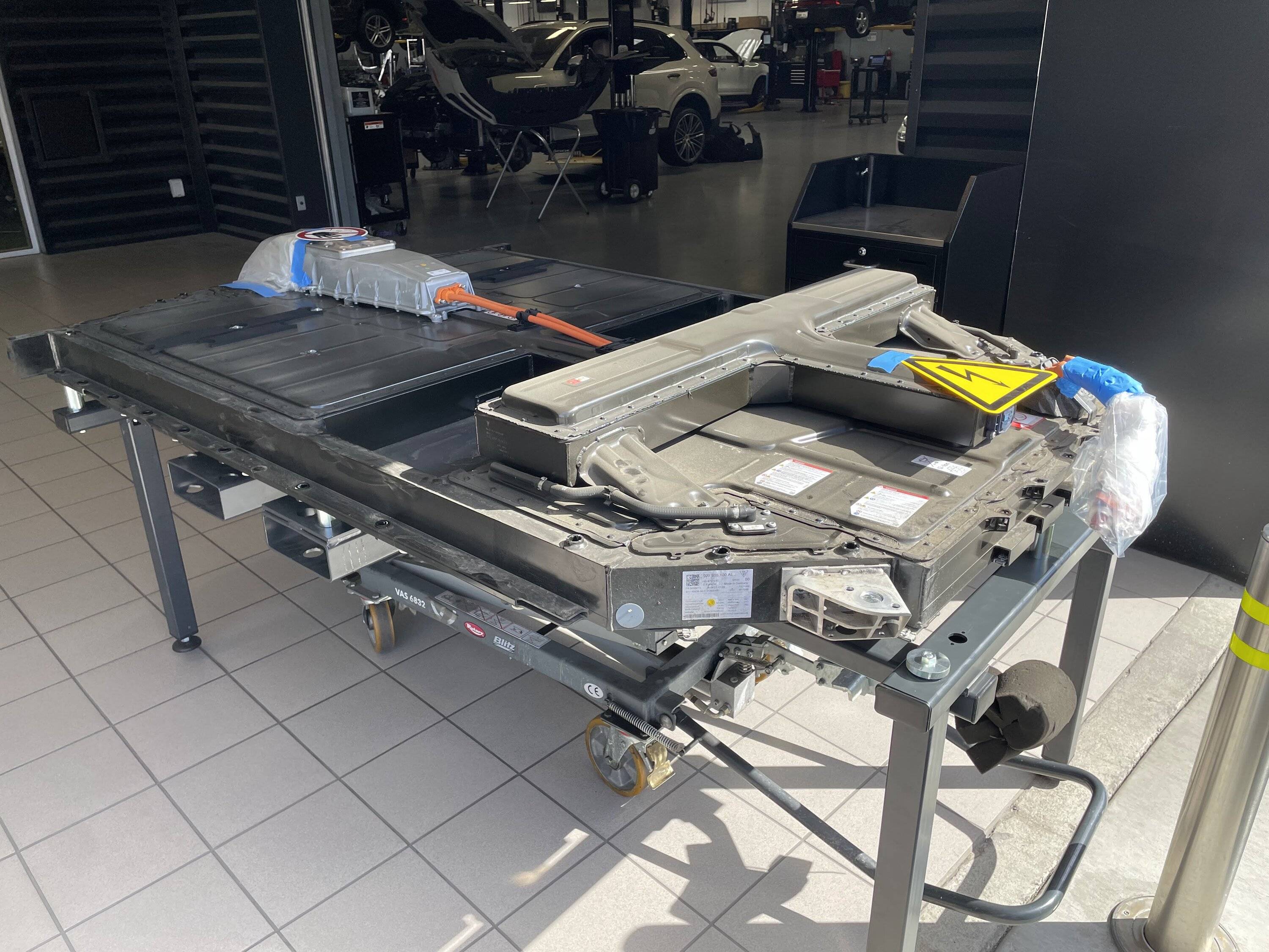 Porsche Taycan Still waiting... 2B1F03BD-8143-4273-98E9-5958CFE45295