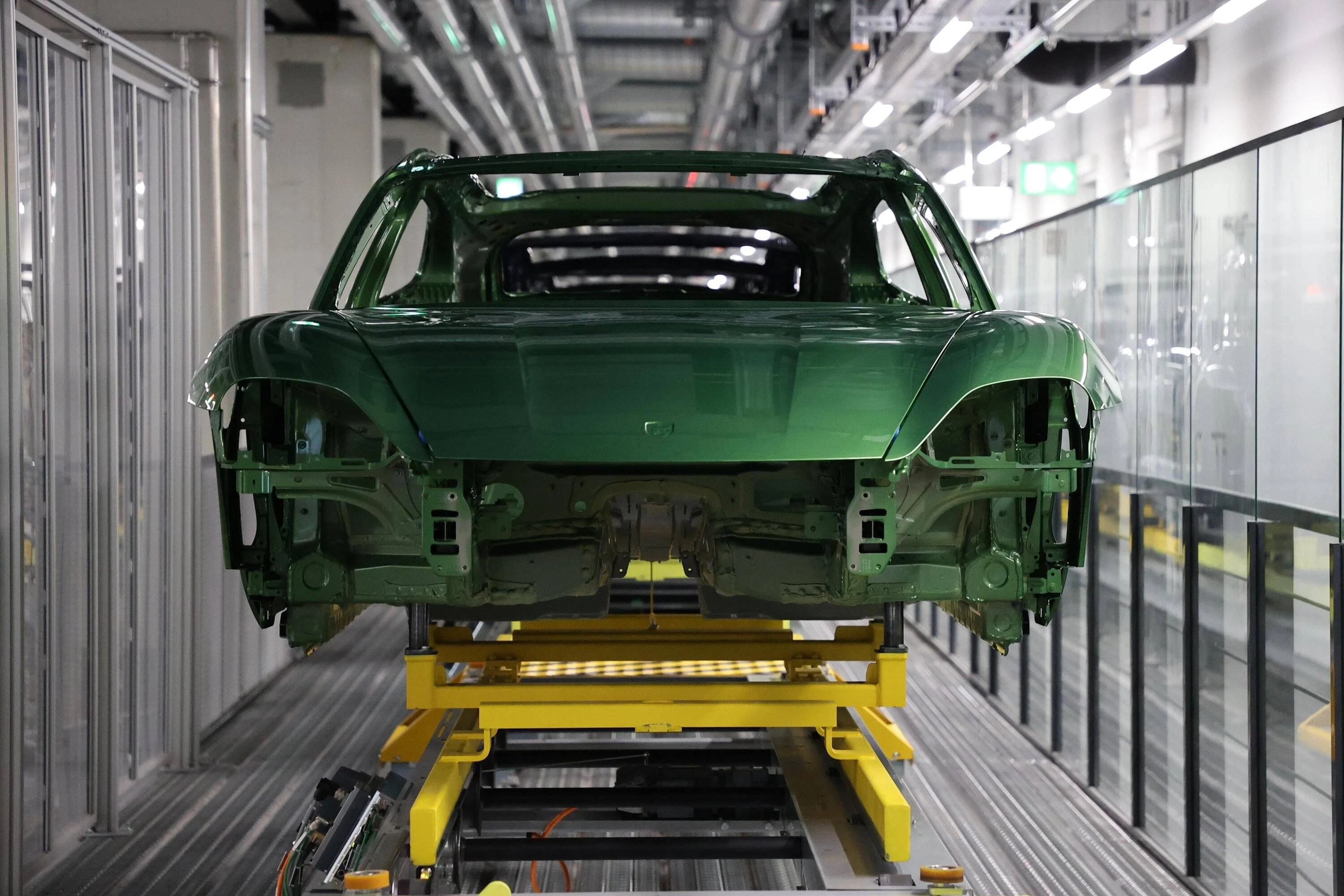 Porsche Taycan ST GTS completed production 076DE64C-946F-454B-BC80-325FE952E713