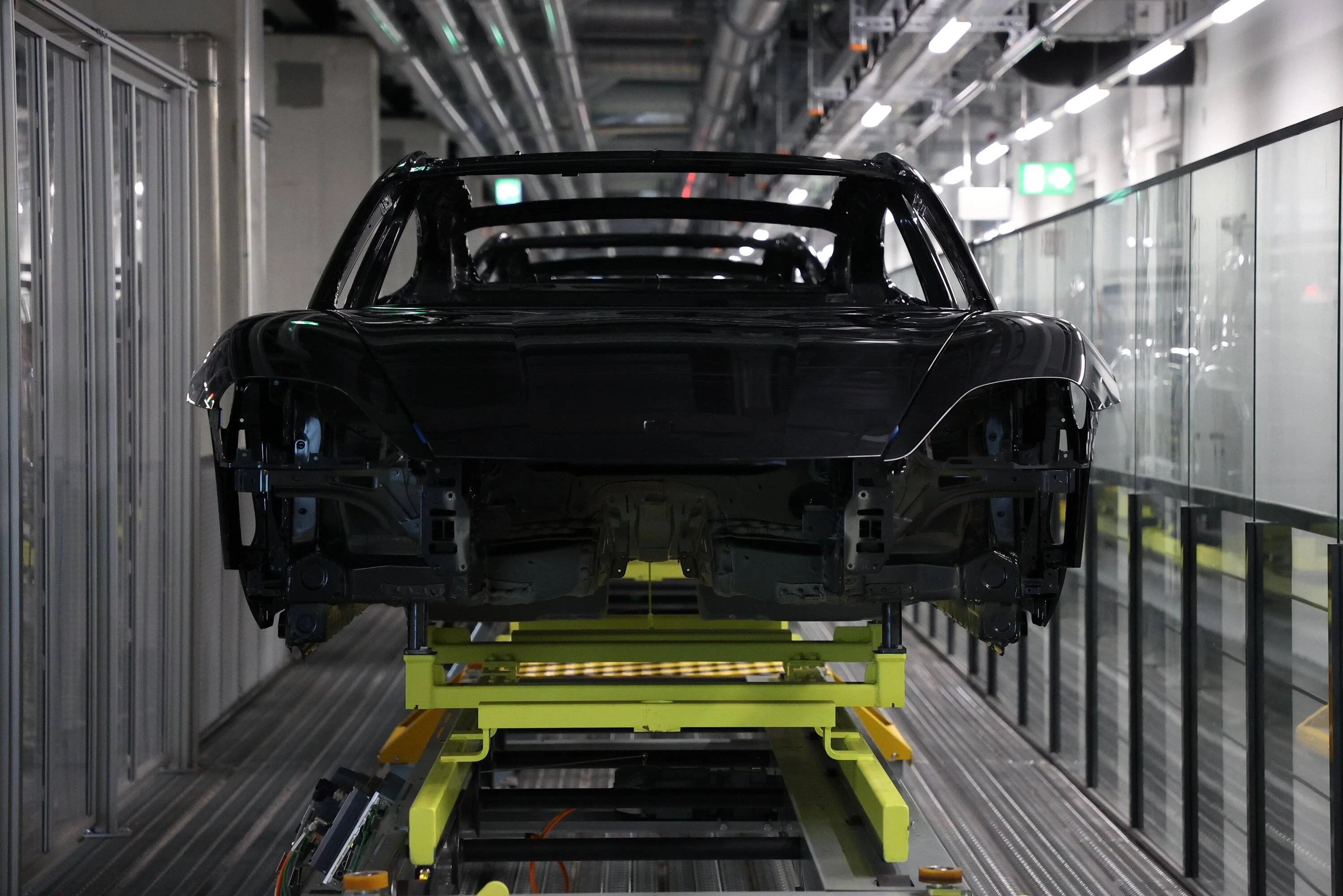 Porsche Taycan 📸  How to Find Your Taycan Production Photo From Assembly Line 001