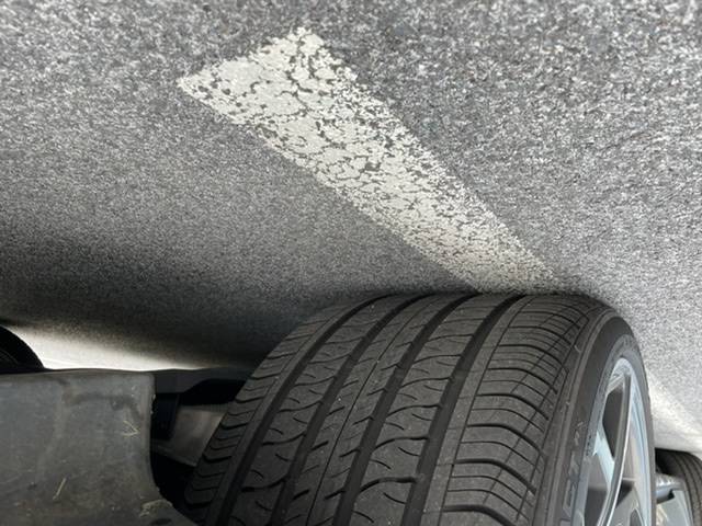 Porsche Taycan Front tire wear 500E1F57-9766-4239-B8AD-B5D6938E419C