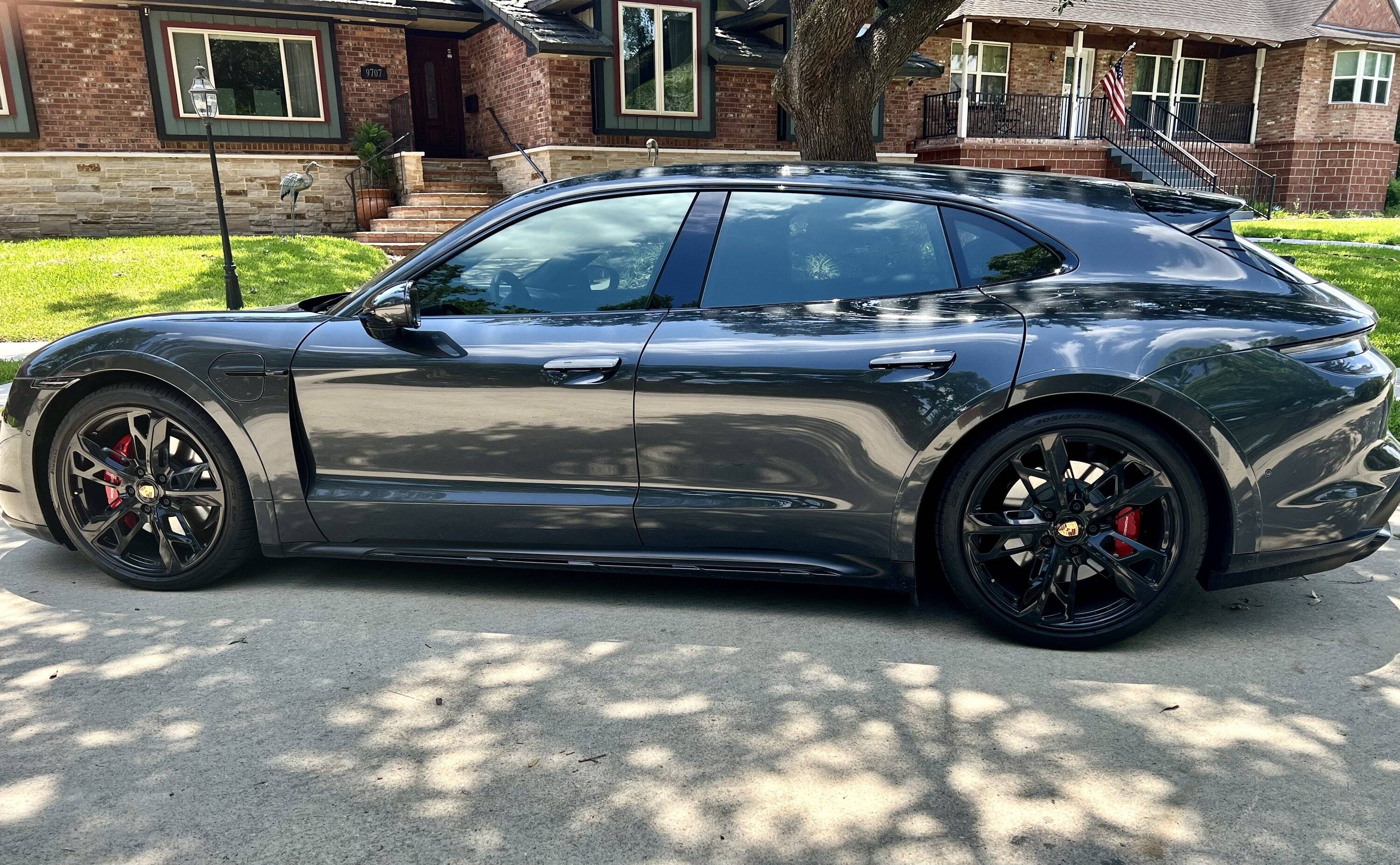 Porsche Taycan A 2022 Cross Turismo 4S: From Order to Delivery to Mods IMG_6715